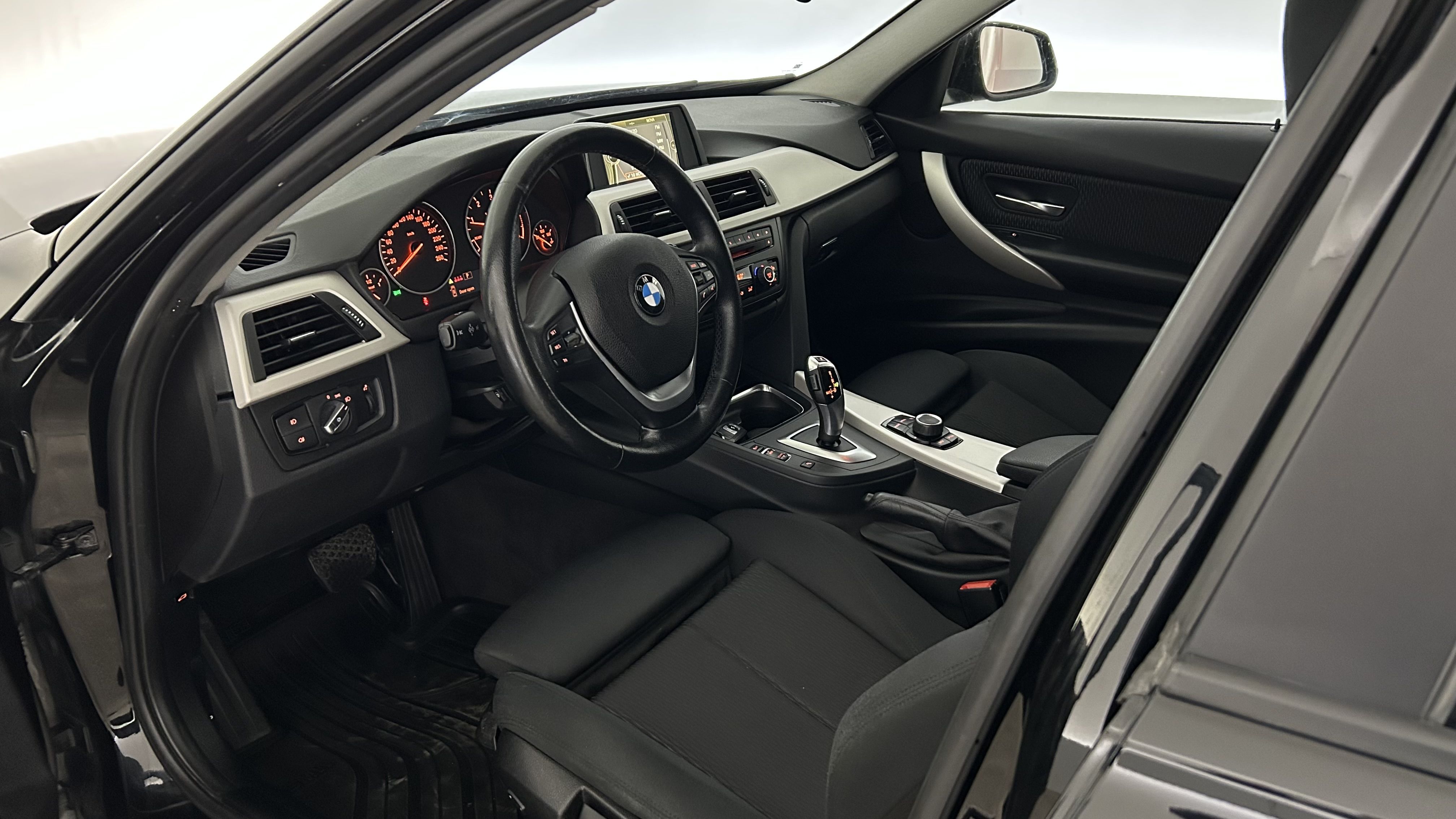 BMW 320 2014