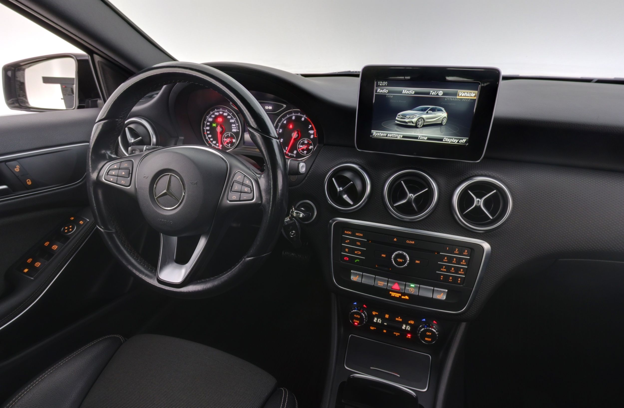 Mercedes-Benz A 2016