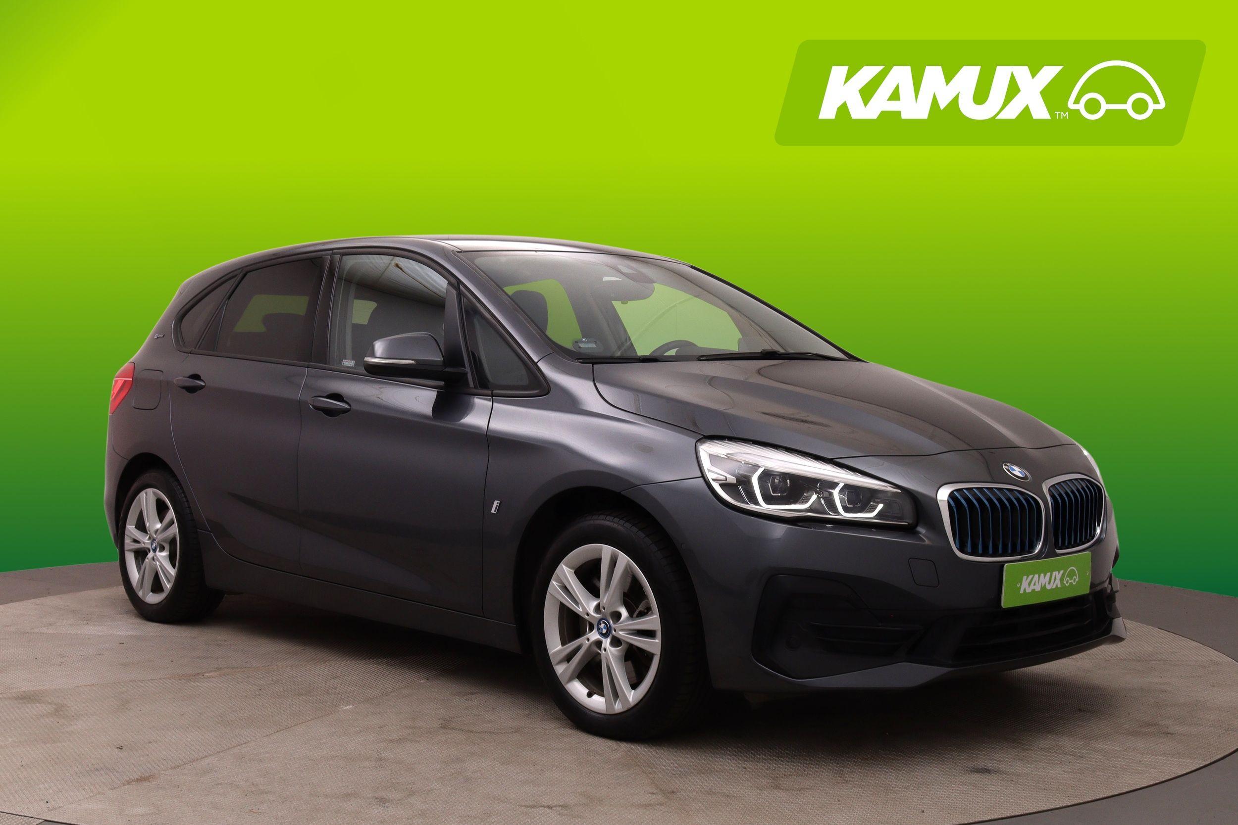 BMW 225 2019