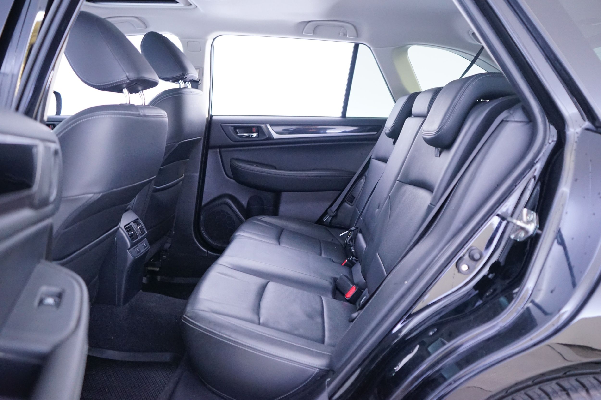 Subaru Outback 2016