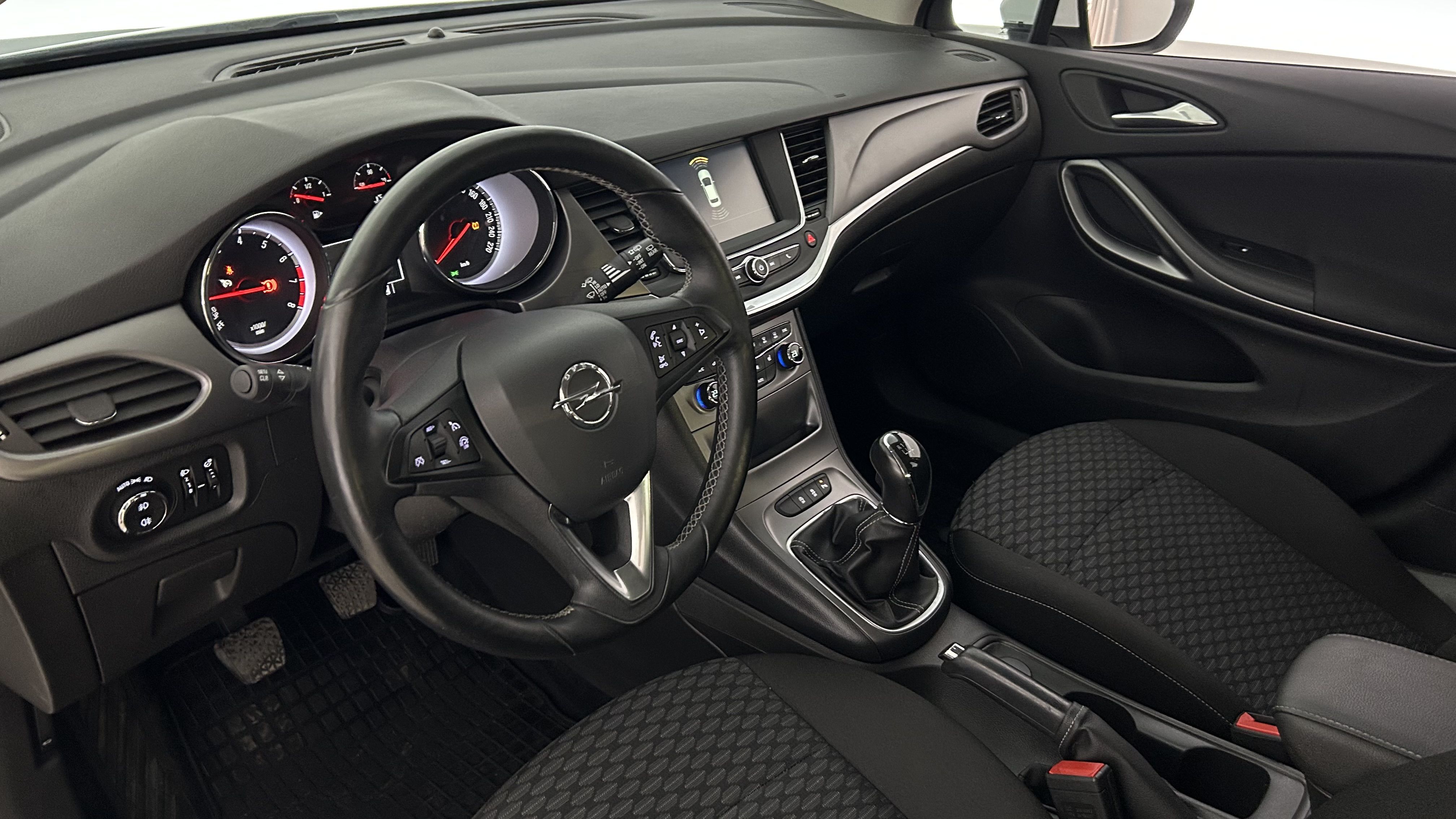 Opel Astra 2016