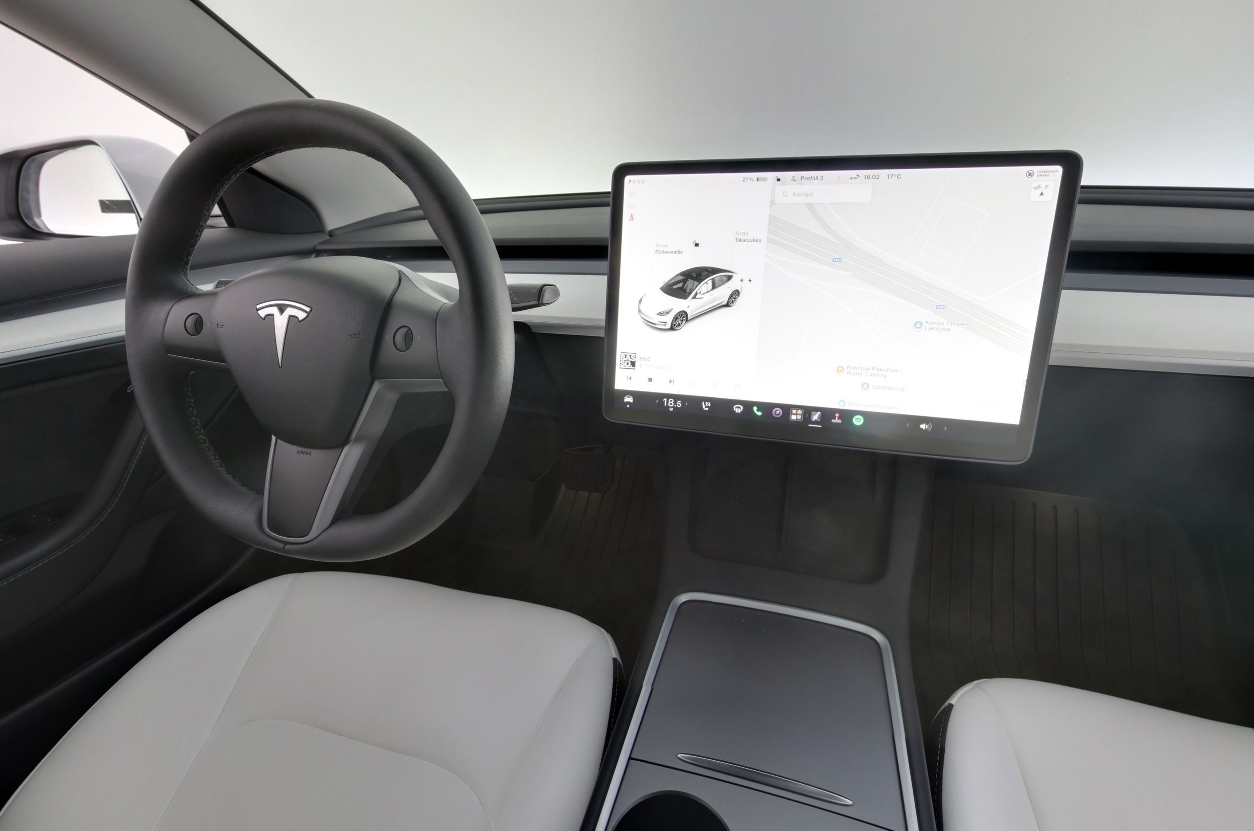 Tesla Model 3 2021