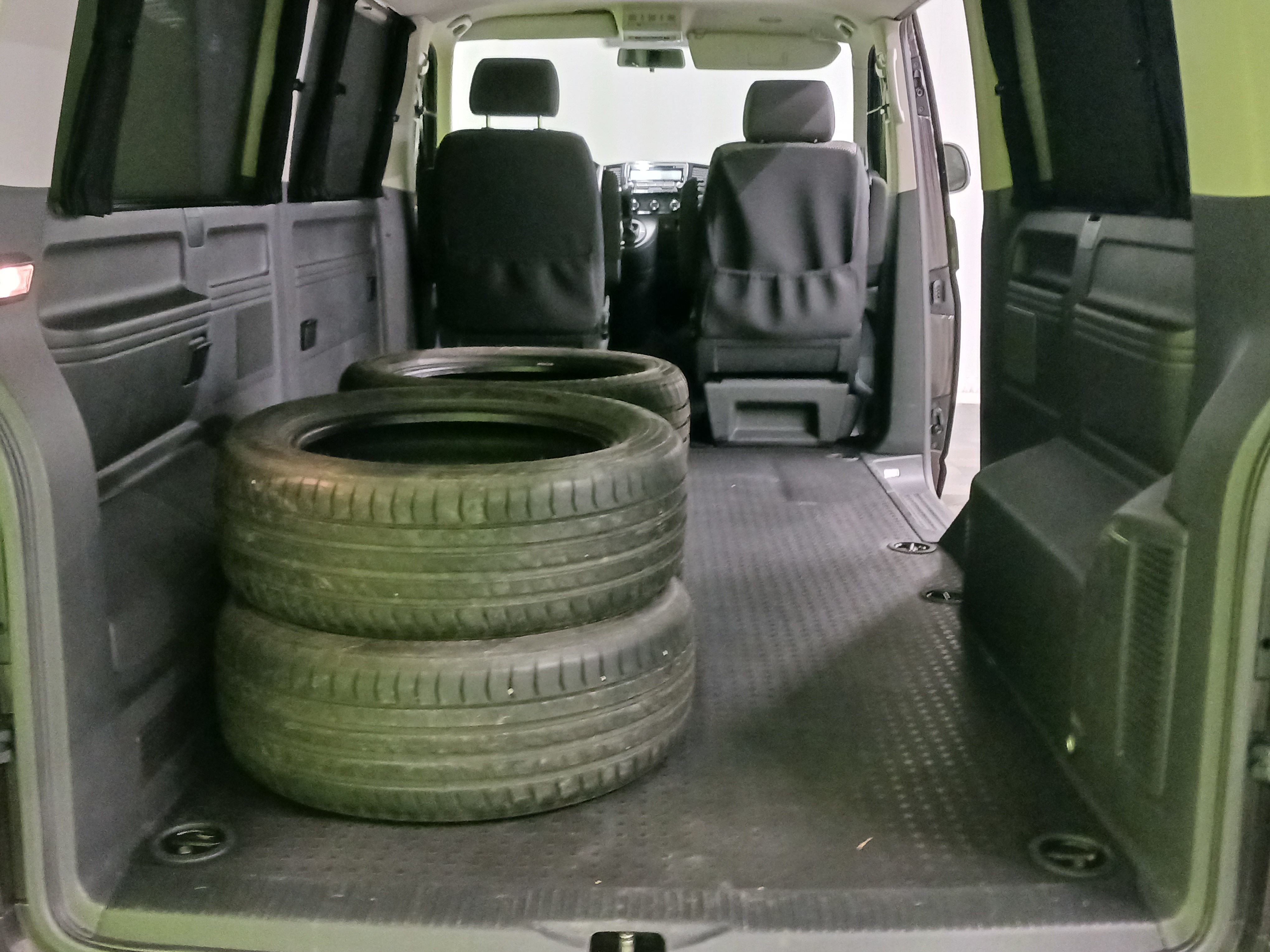 Volkswagen Caravelle 2010