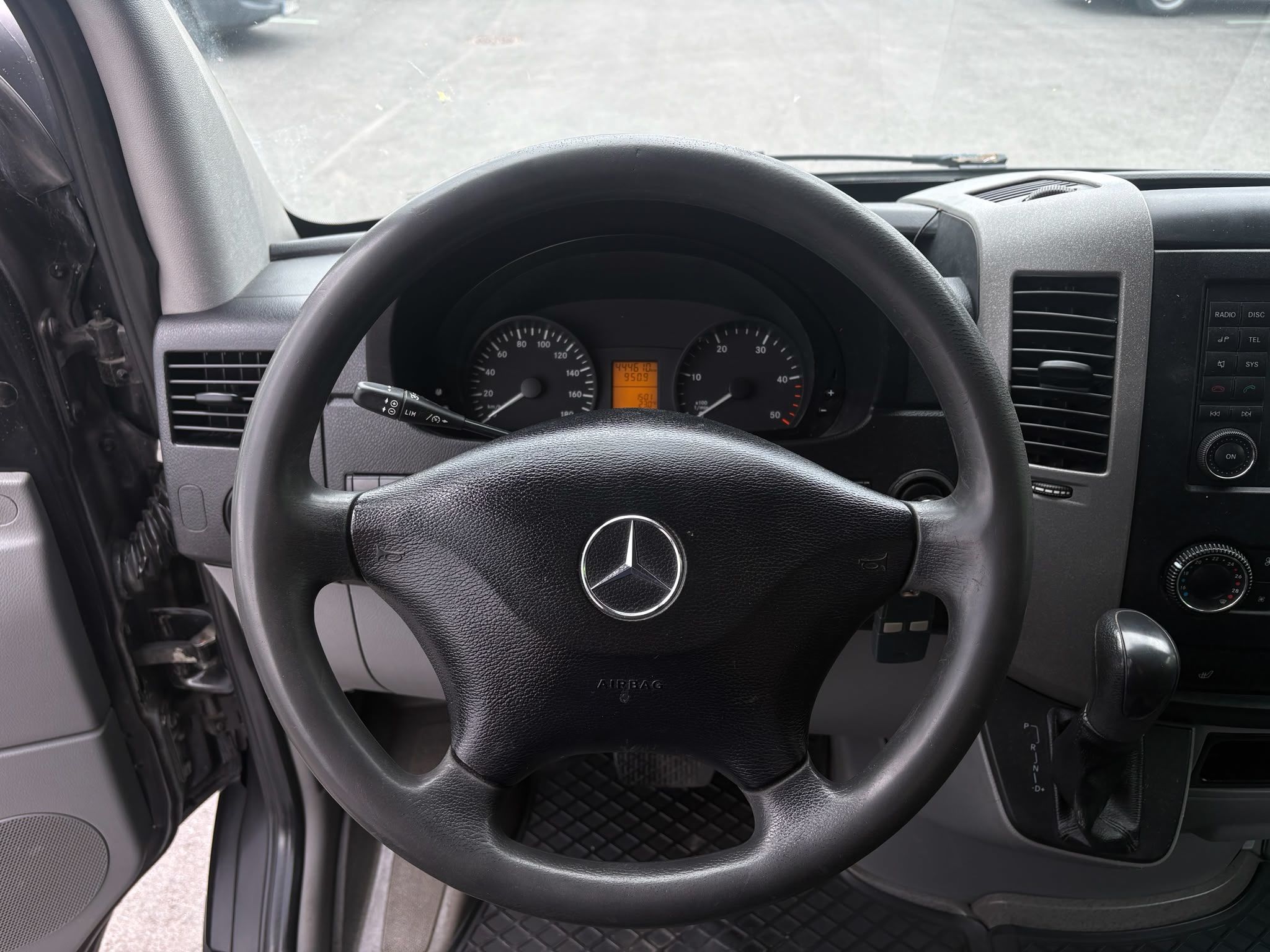 Mercedes-Benz Sprinter 2011