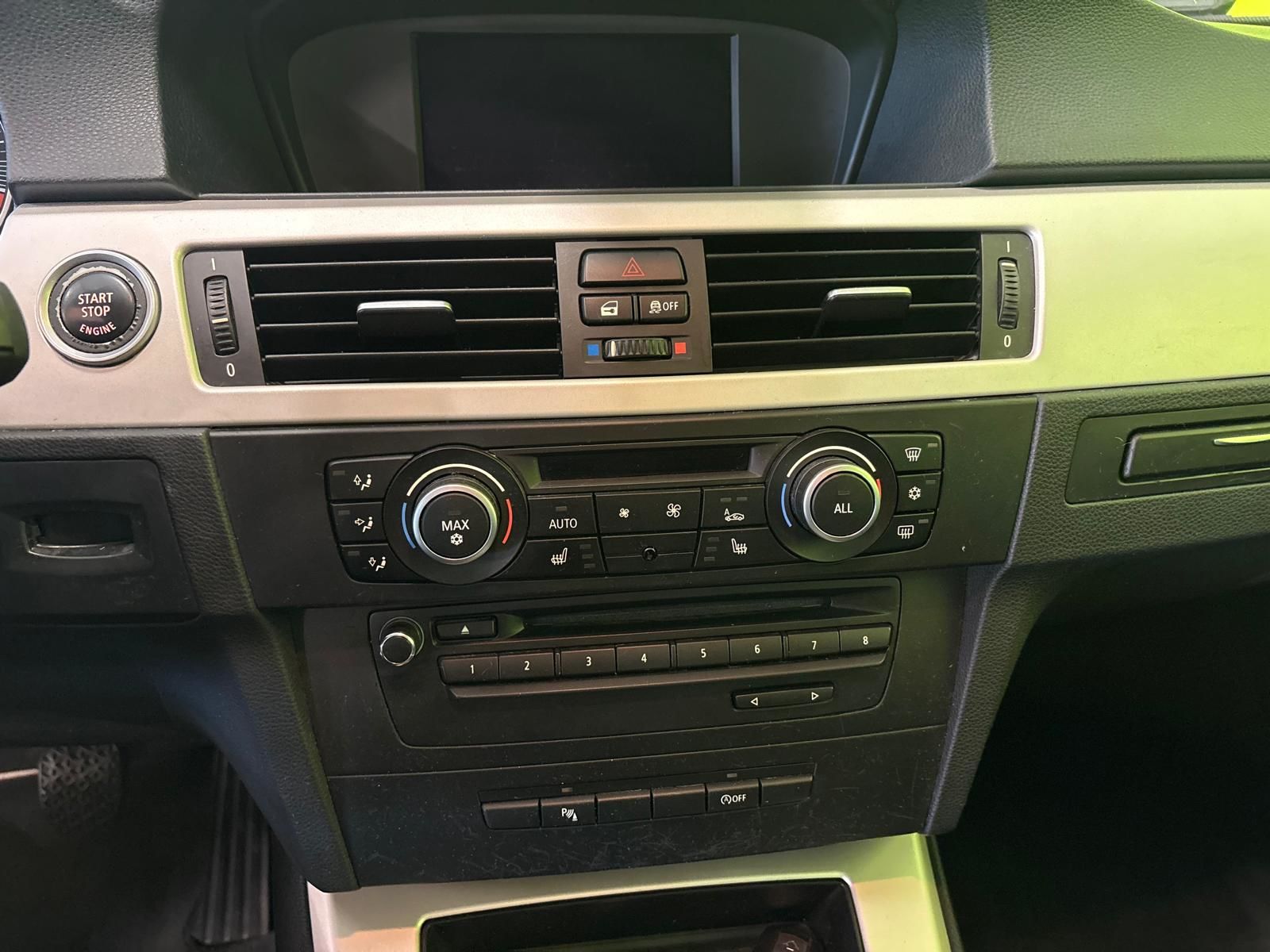 BMW 320 2011