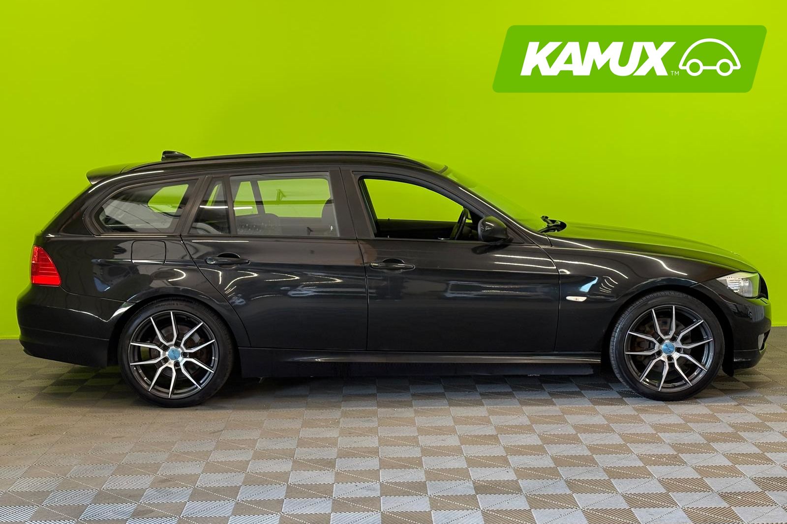 BMW 320 2011