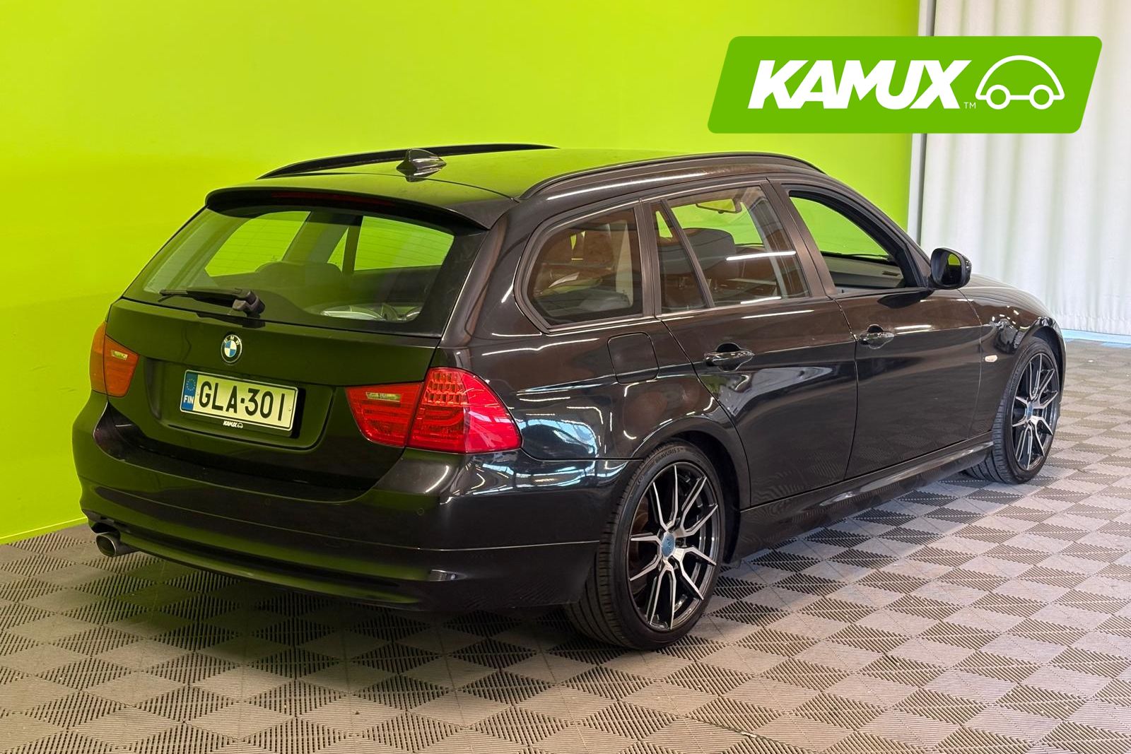 BMW 320 2011