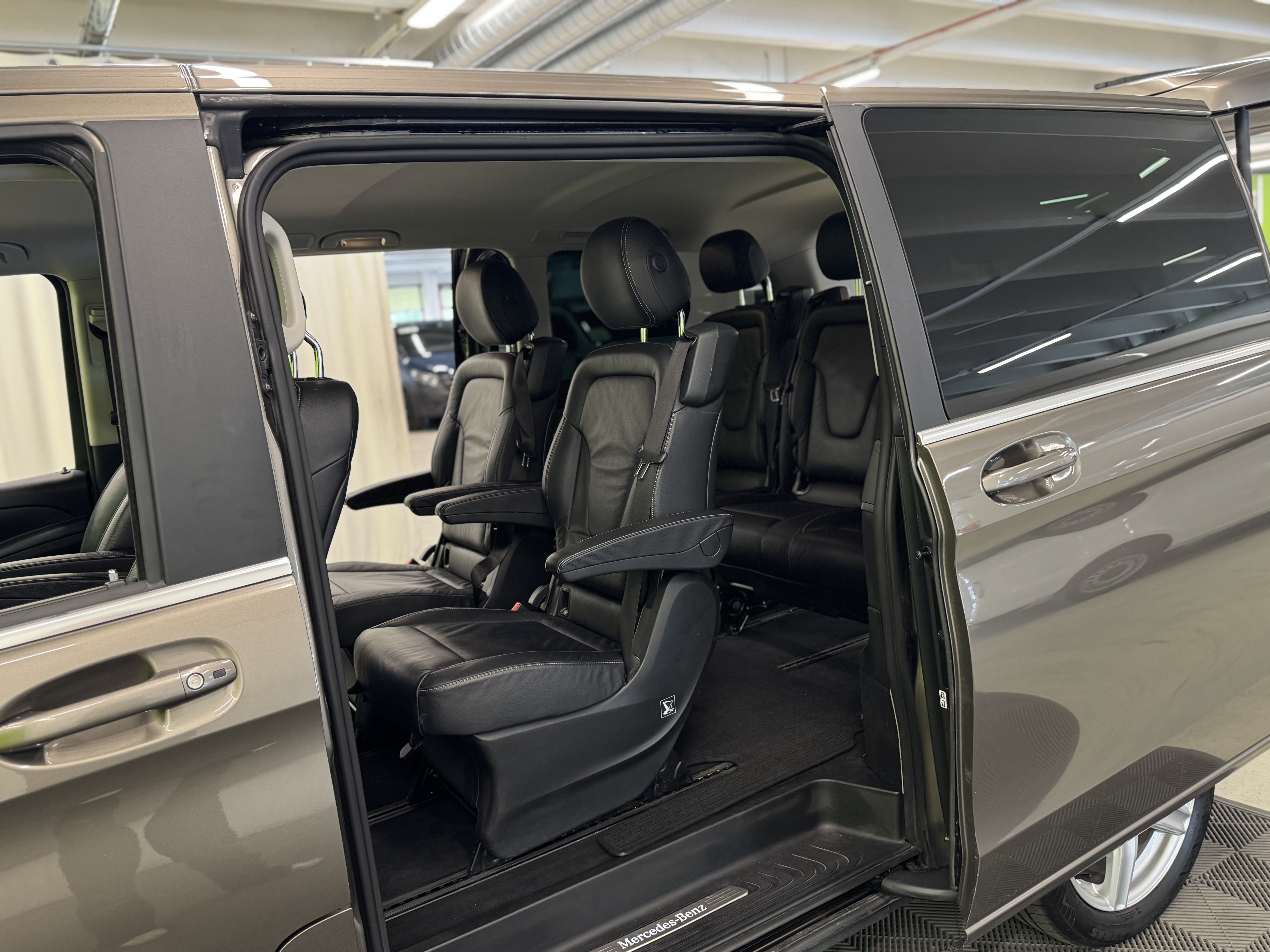 Mercedes-Benz V 2015