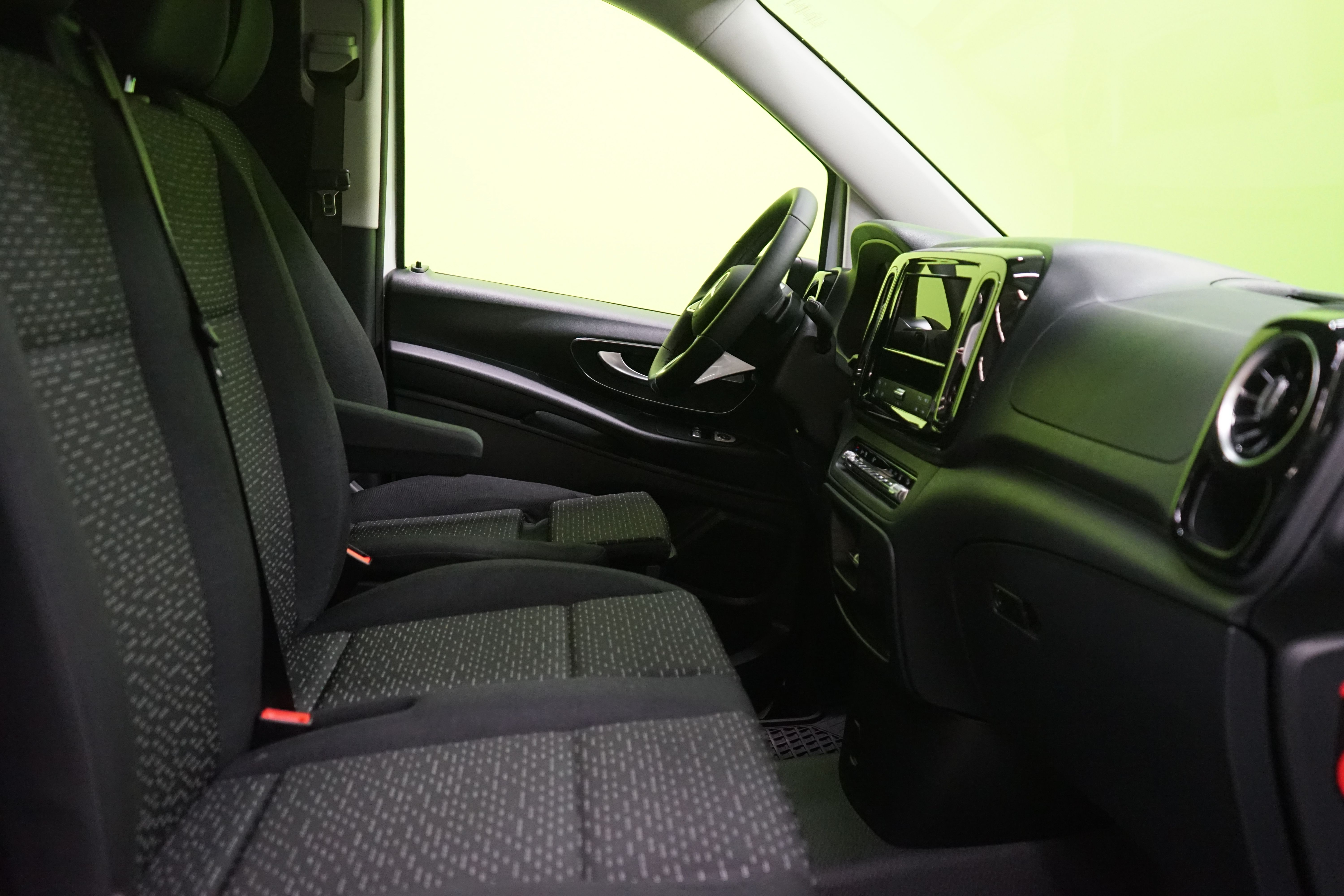 Mercedes-Benz Vito 2024