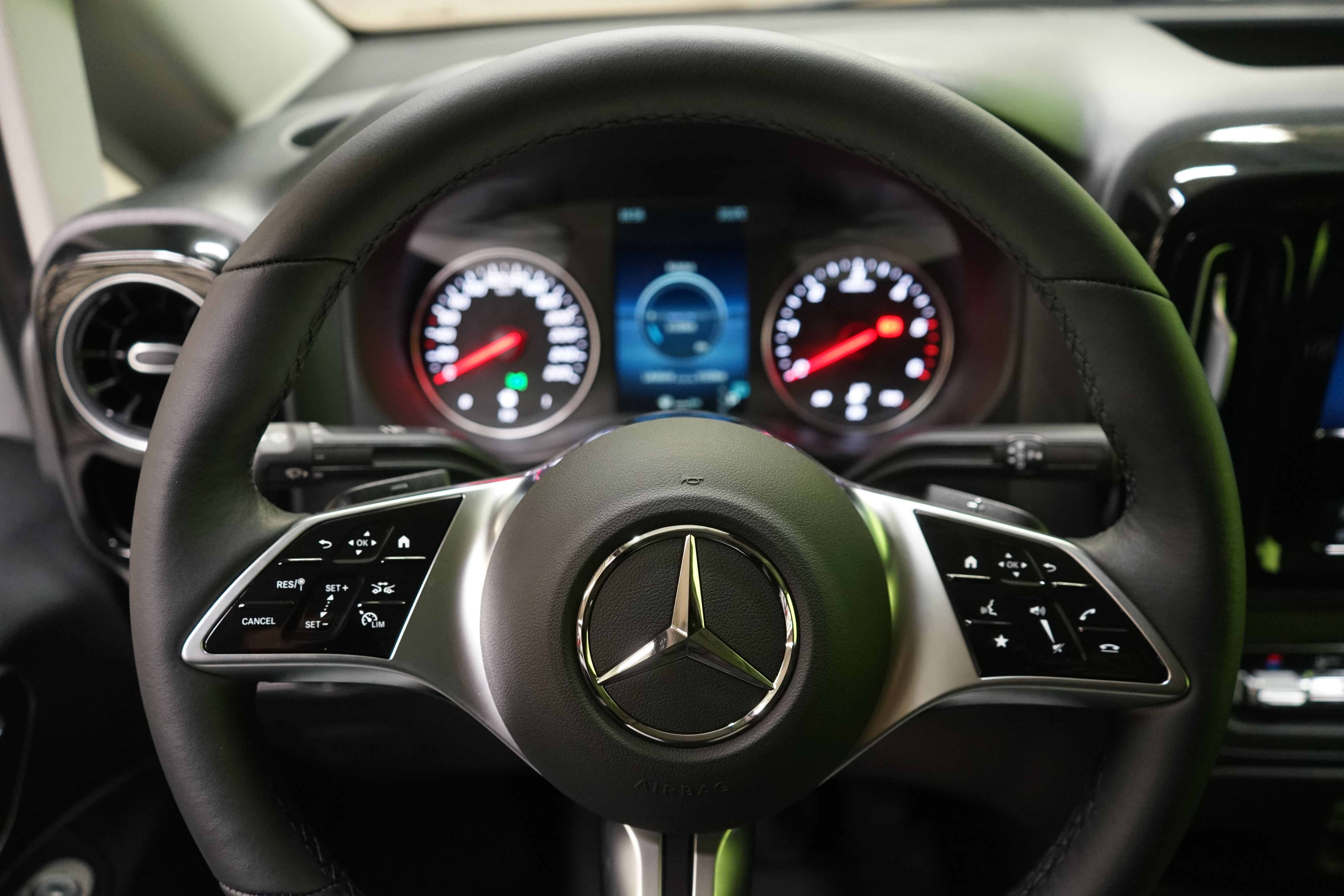 Mercedes-Benz Vito 2024