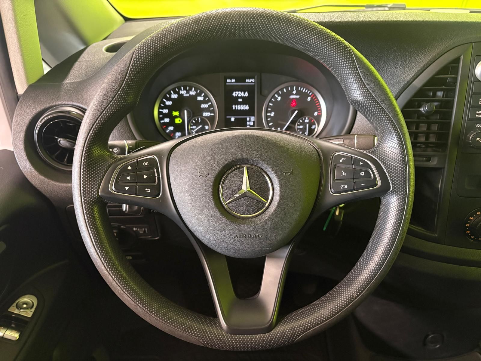 Mercedes-Benz Vito 2023
