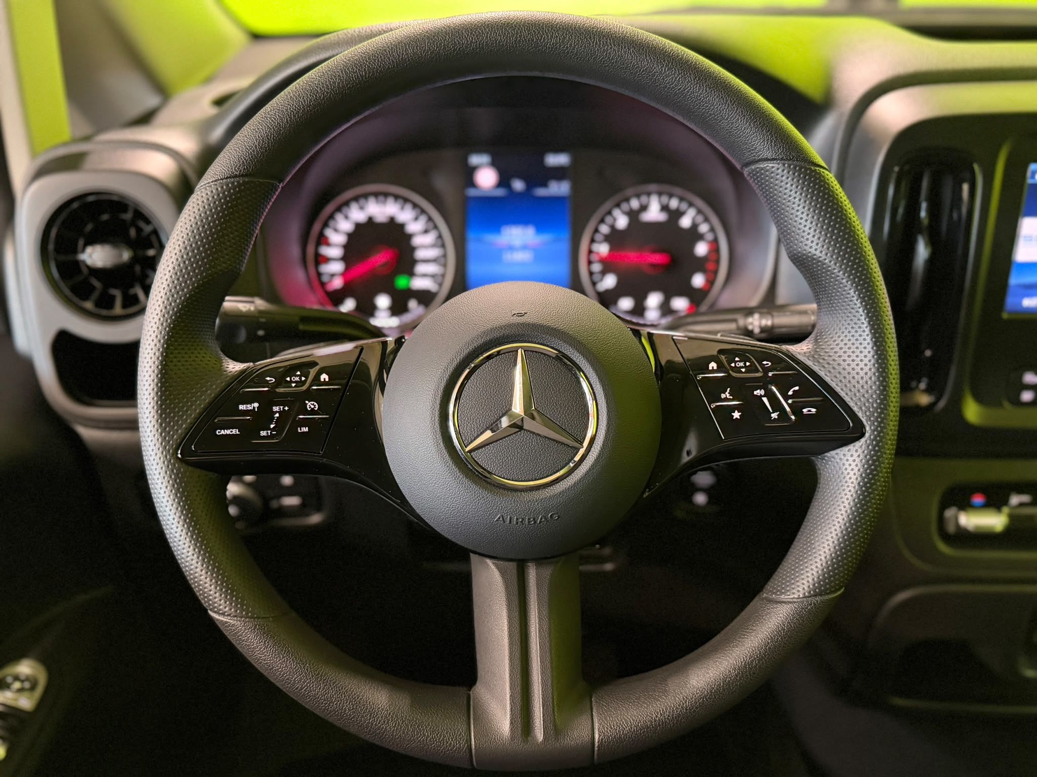 Mercedes-Benz Vito 2025