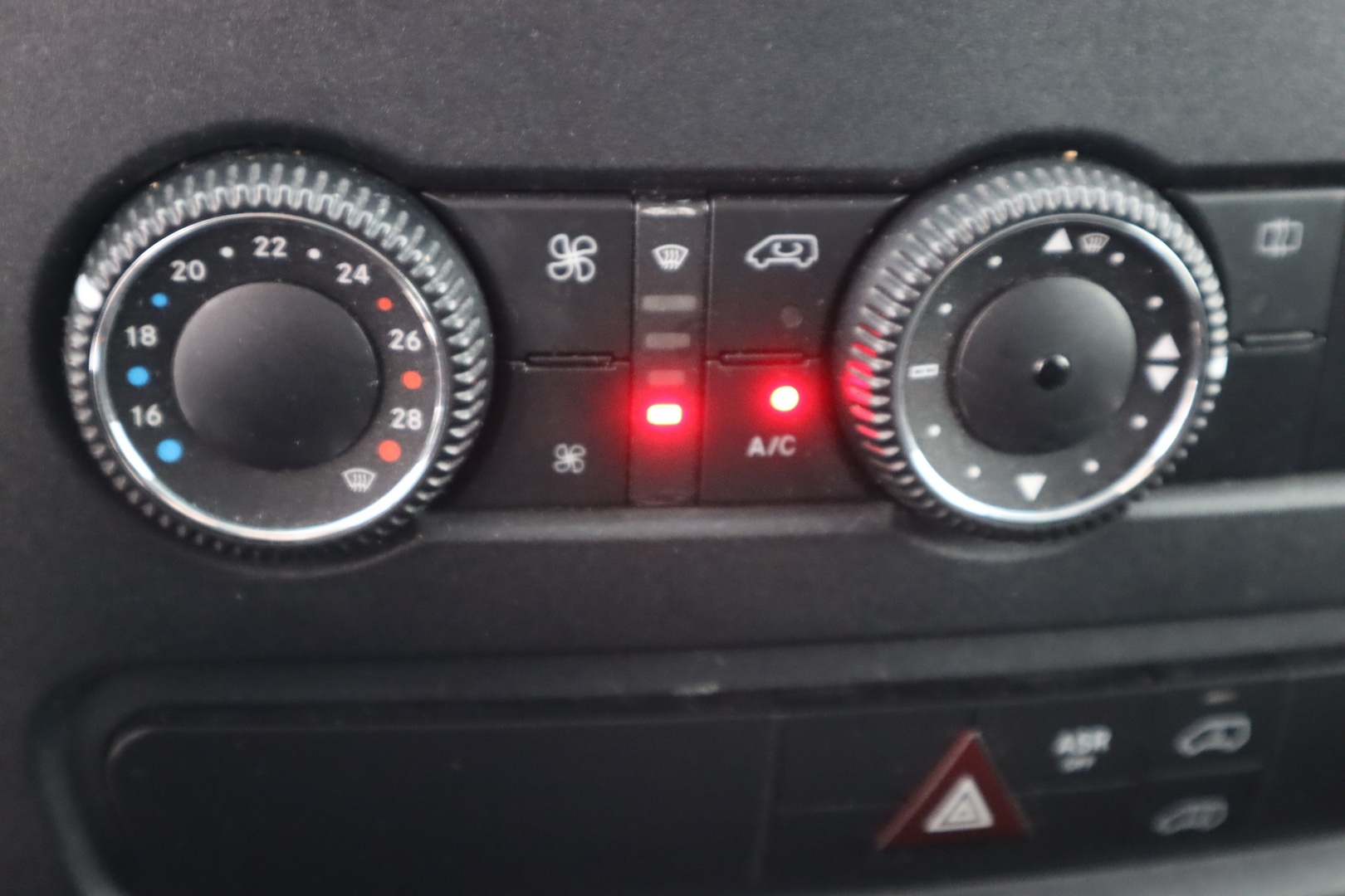 MERCEDES-BENZ Sprinter 2014