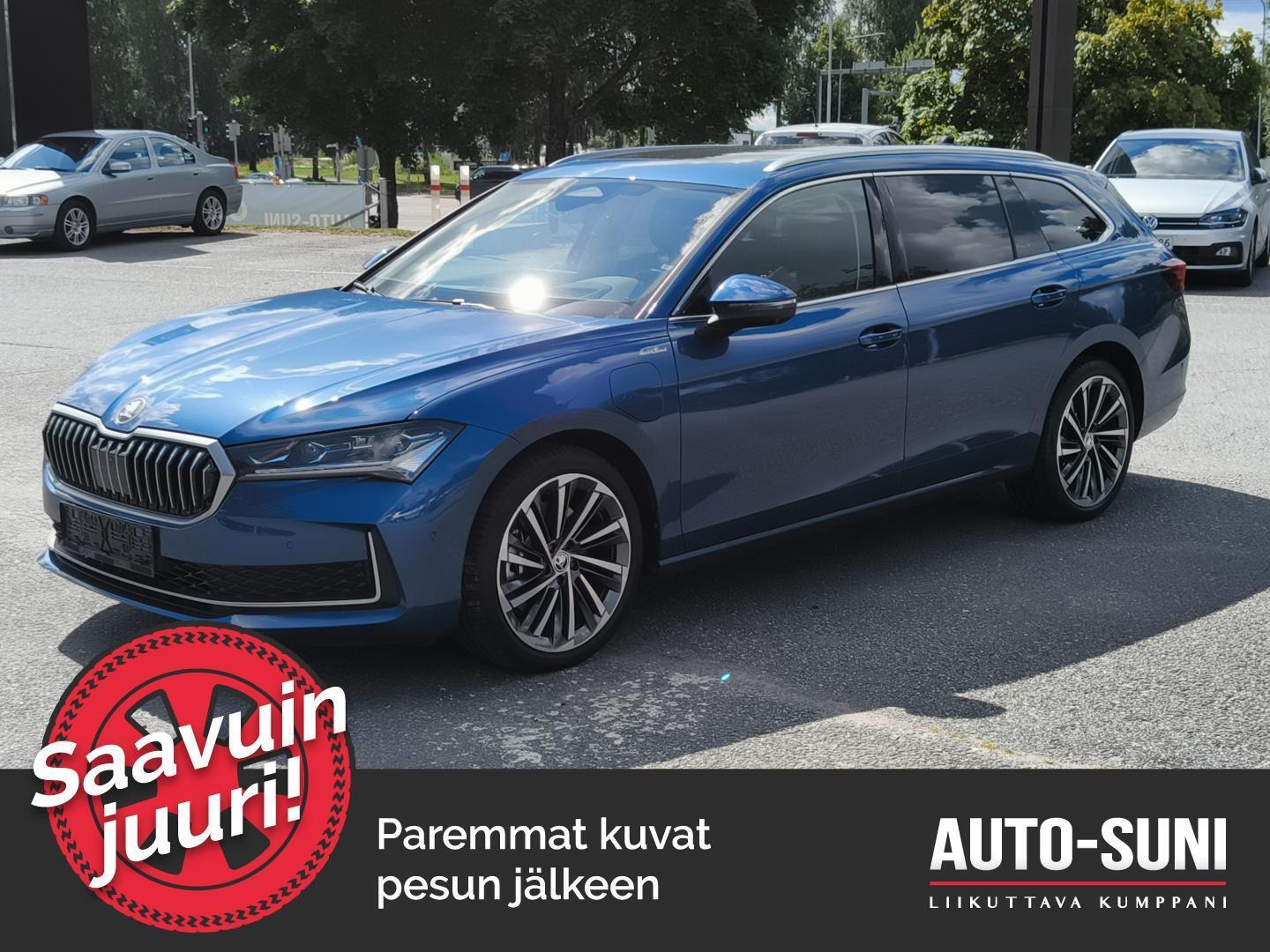 SKODA Superb 2025