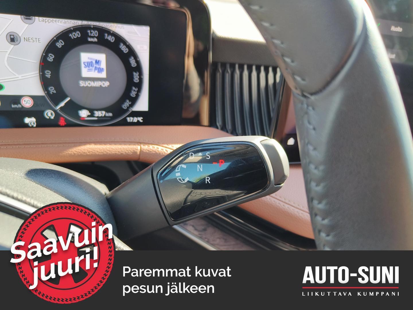 SKODA Superb 2025