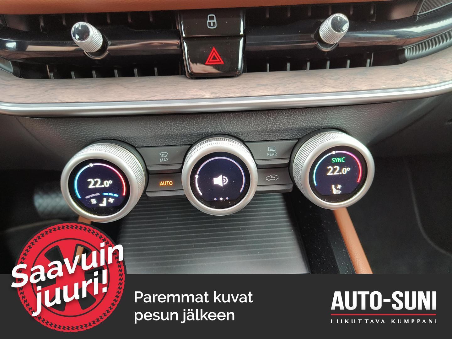 SKODA Superb 2025