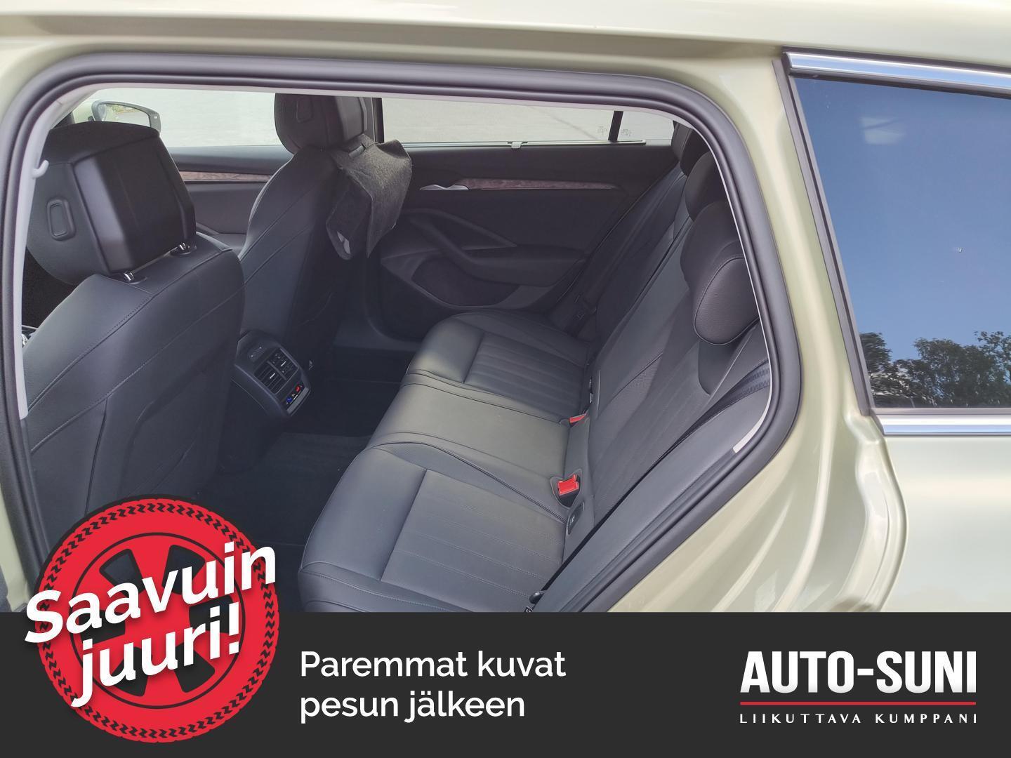 SKODA Superb 2025