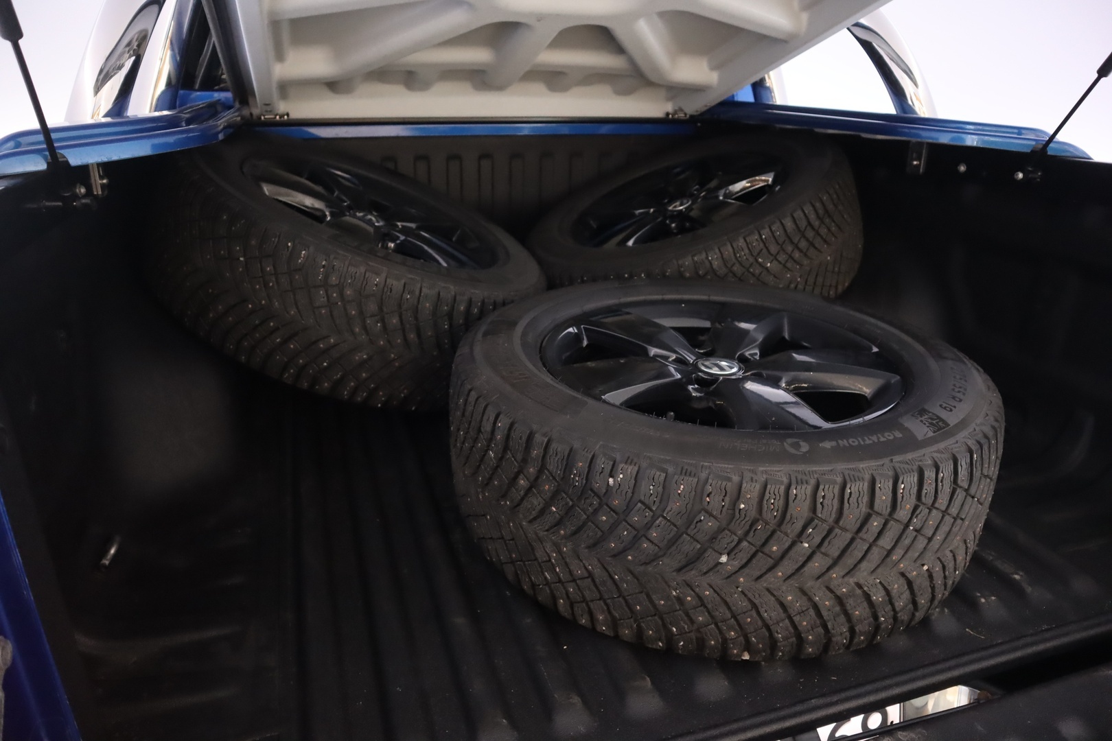 VOLKSWAGEN Amarok 2018