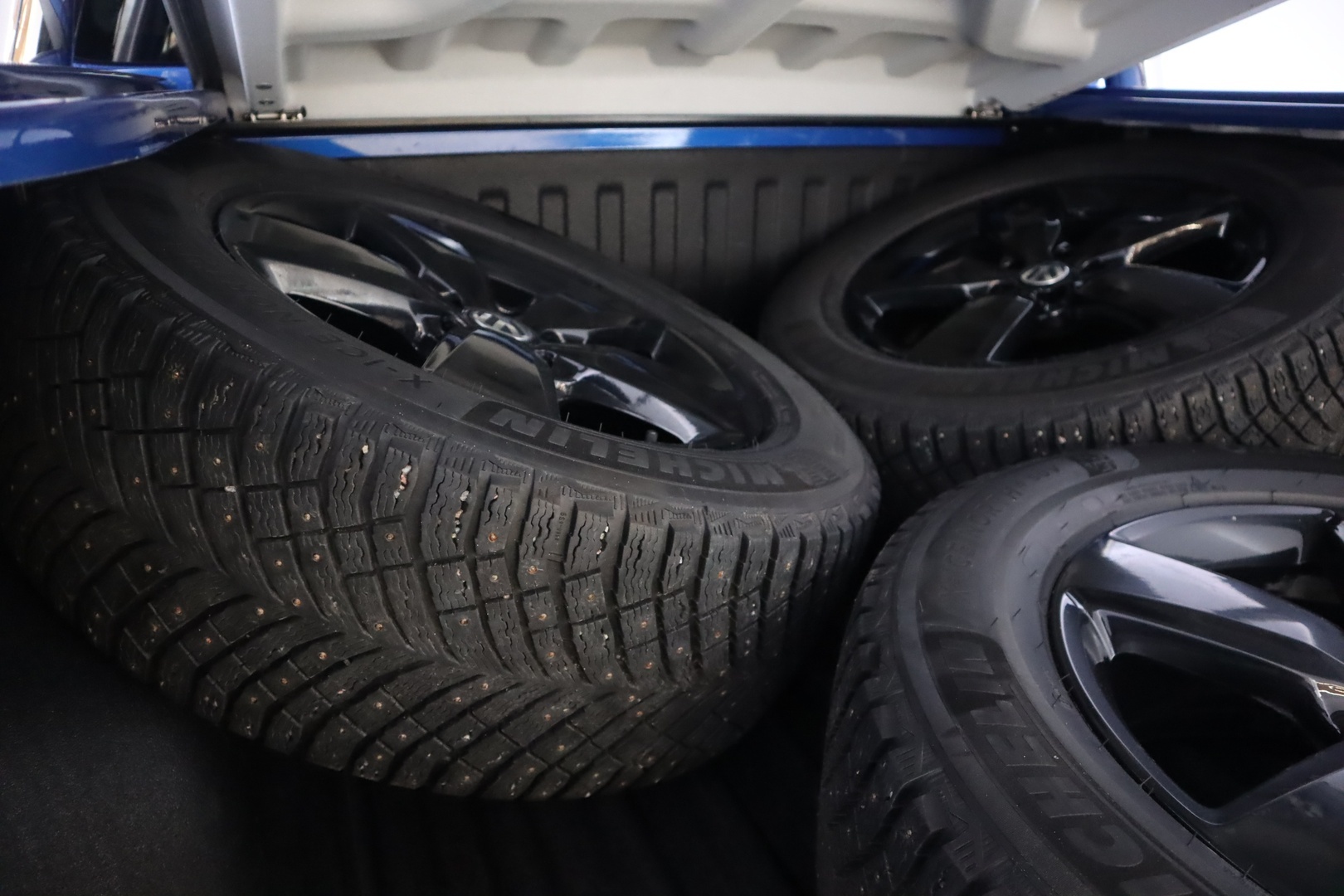VOLKSWAGEN Amarok 2018