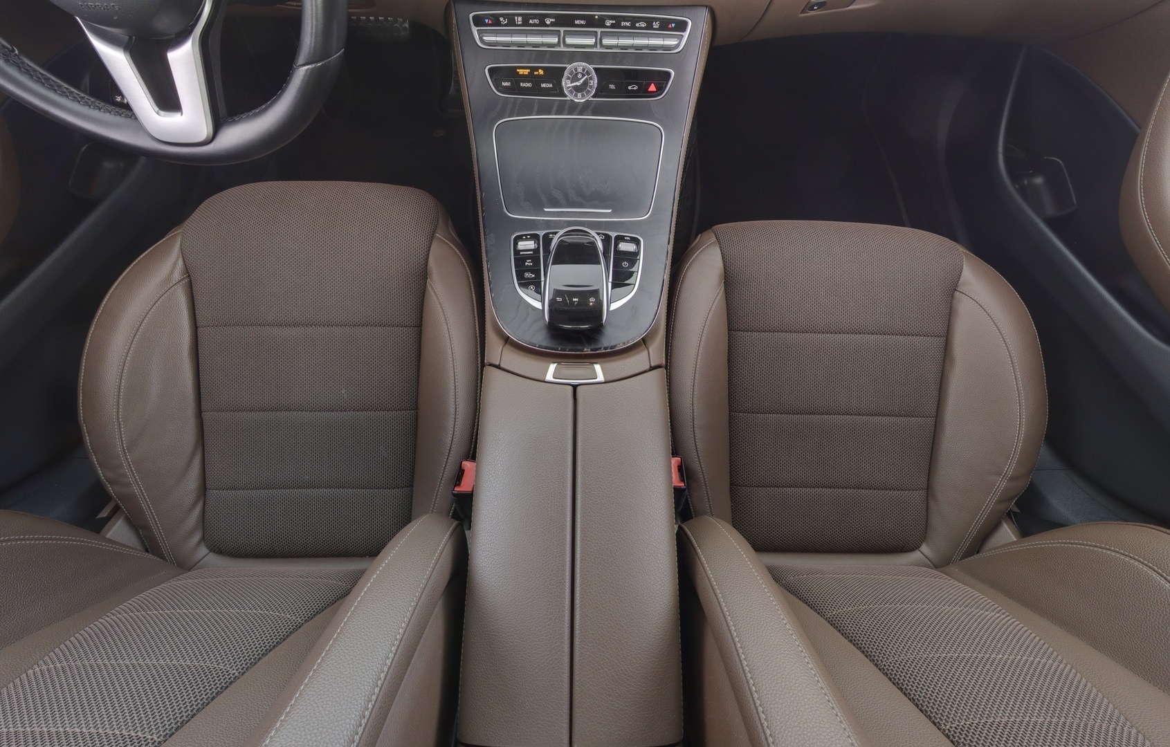 MERCEDES-BENZ E 2019