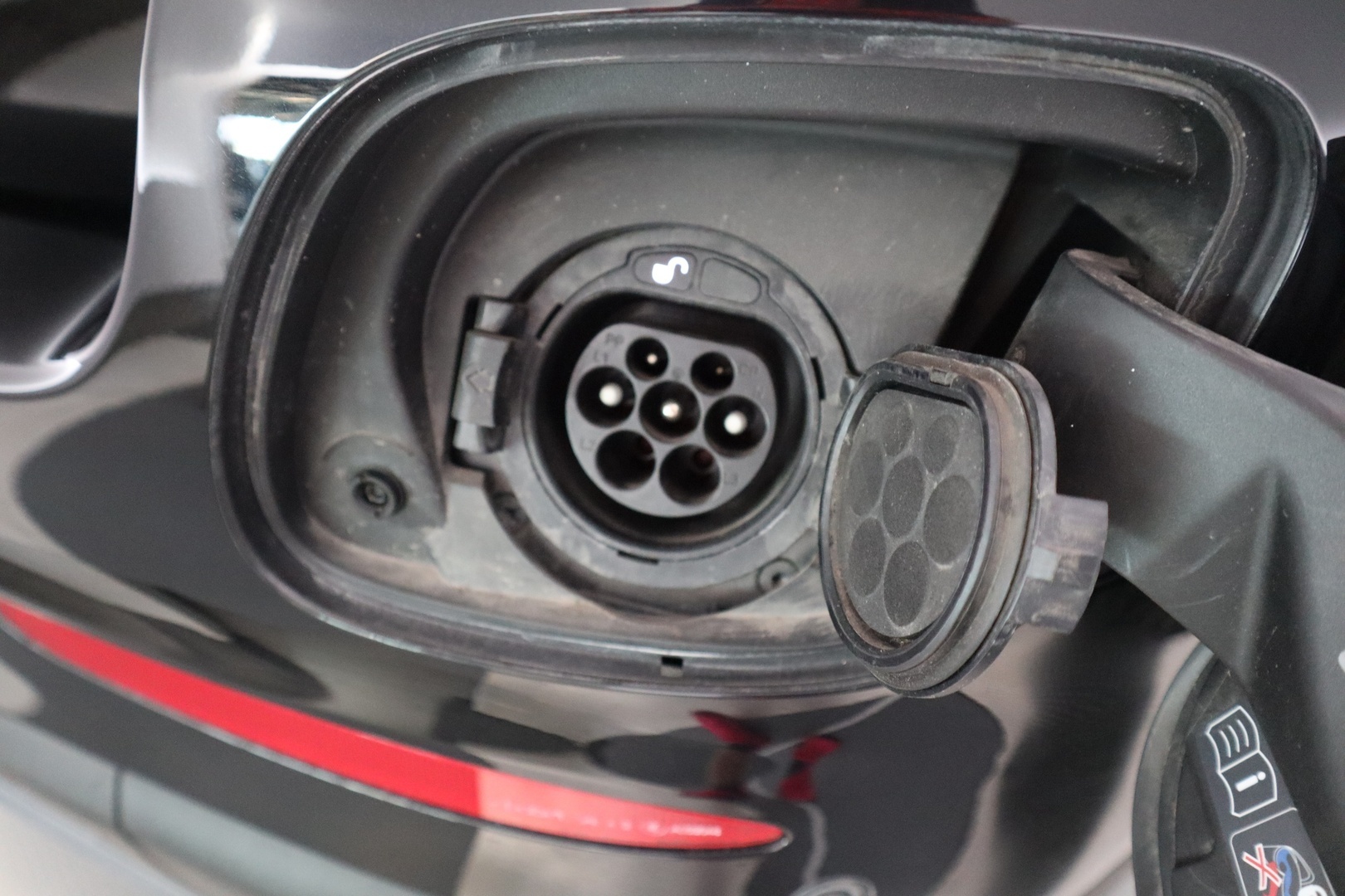 MERCEDES-BENZ GLC 2018