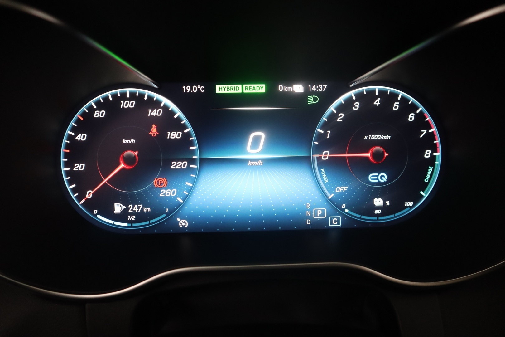 MERCEDES-BENZ C 2020