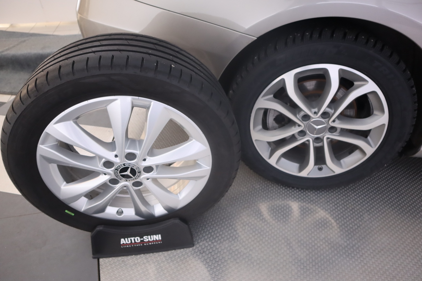 MERCEDES-BENZ C 2020