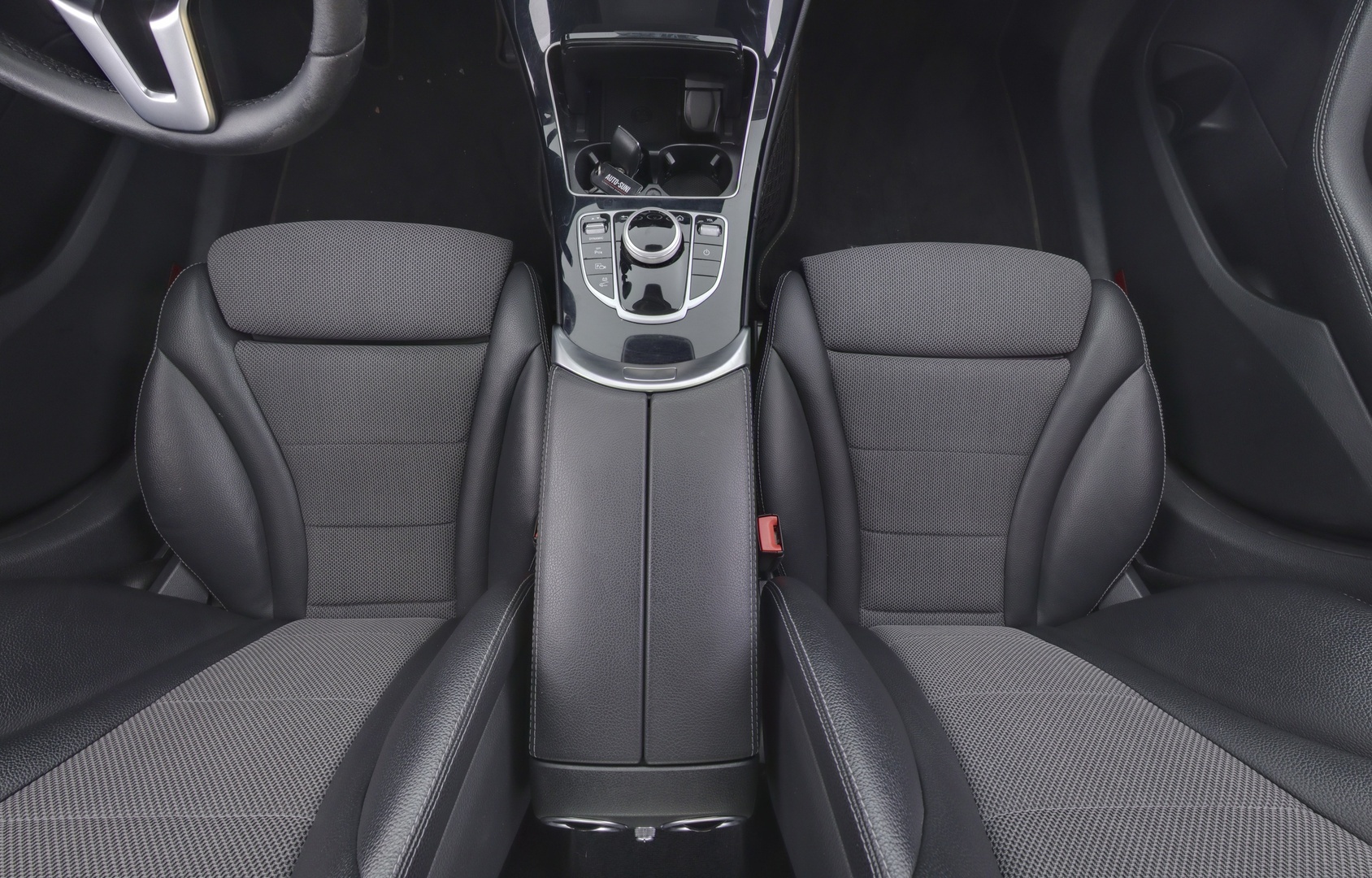 MERCEDES-BENZ C 2020