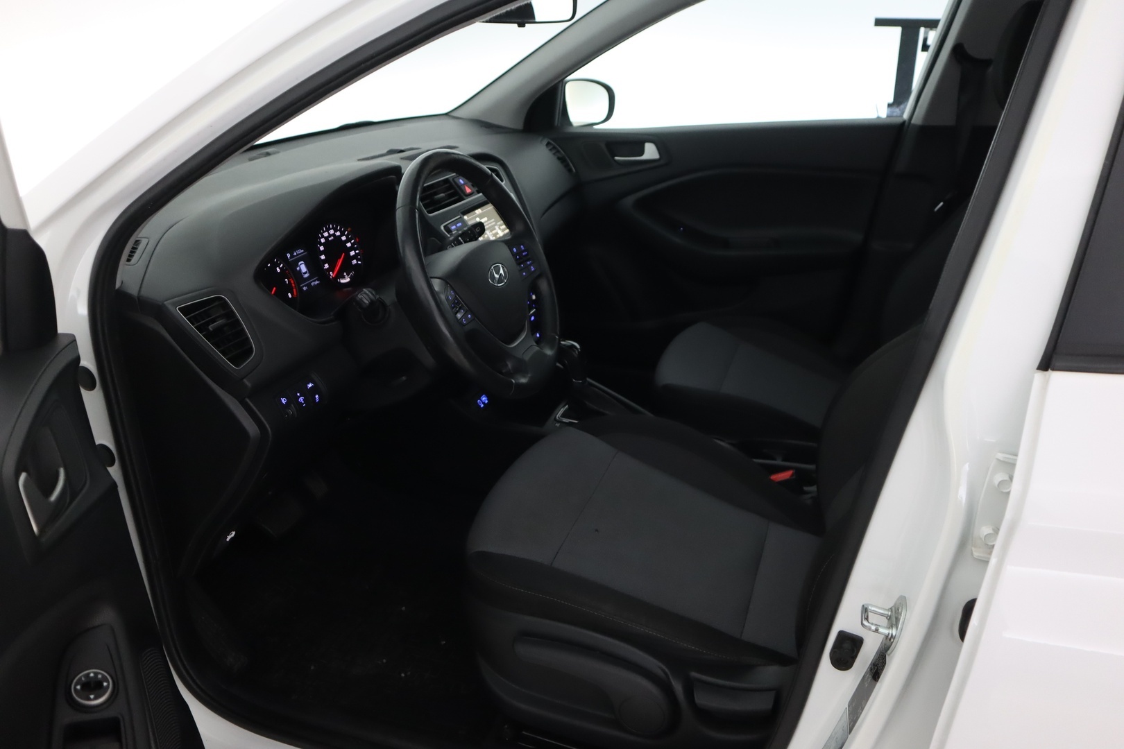 HYUNDAI i20 Hatchback 2019