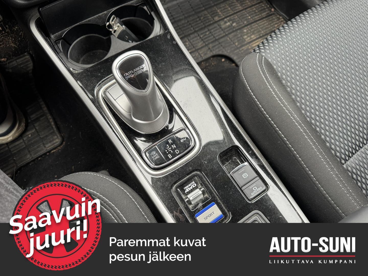 MITSUBISHI Outlander PHEV 2020