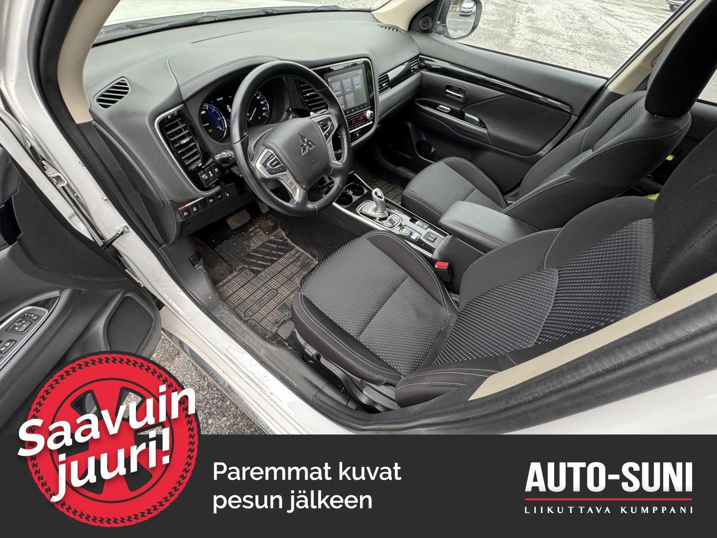 MITSUBISHI Outlander PHEV 2020