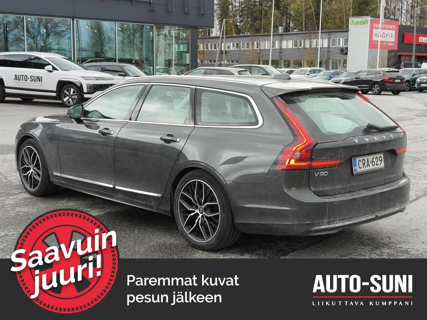 VOLVO V90 2021