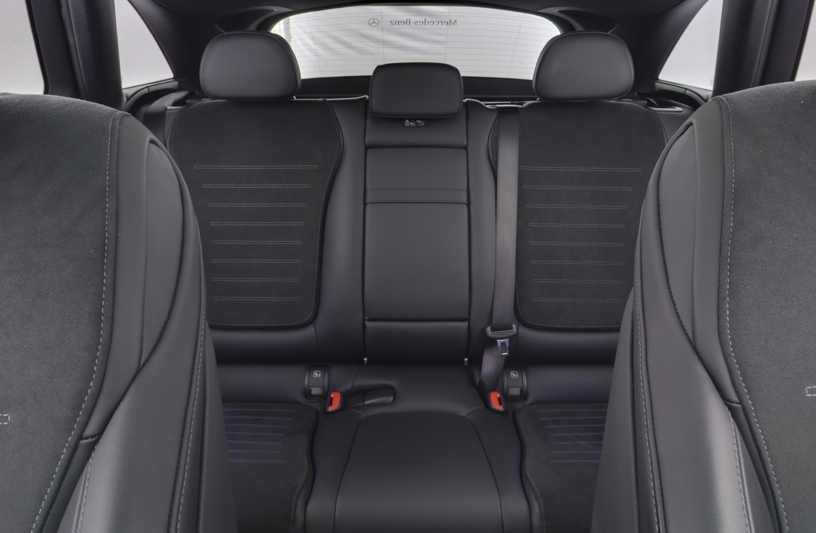 MERCEDES-BENZ GLC 2023