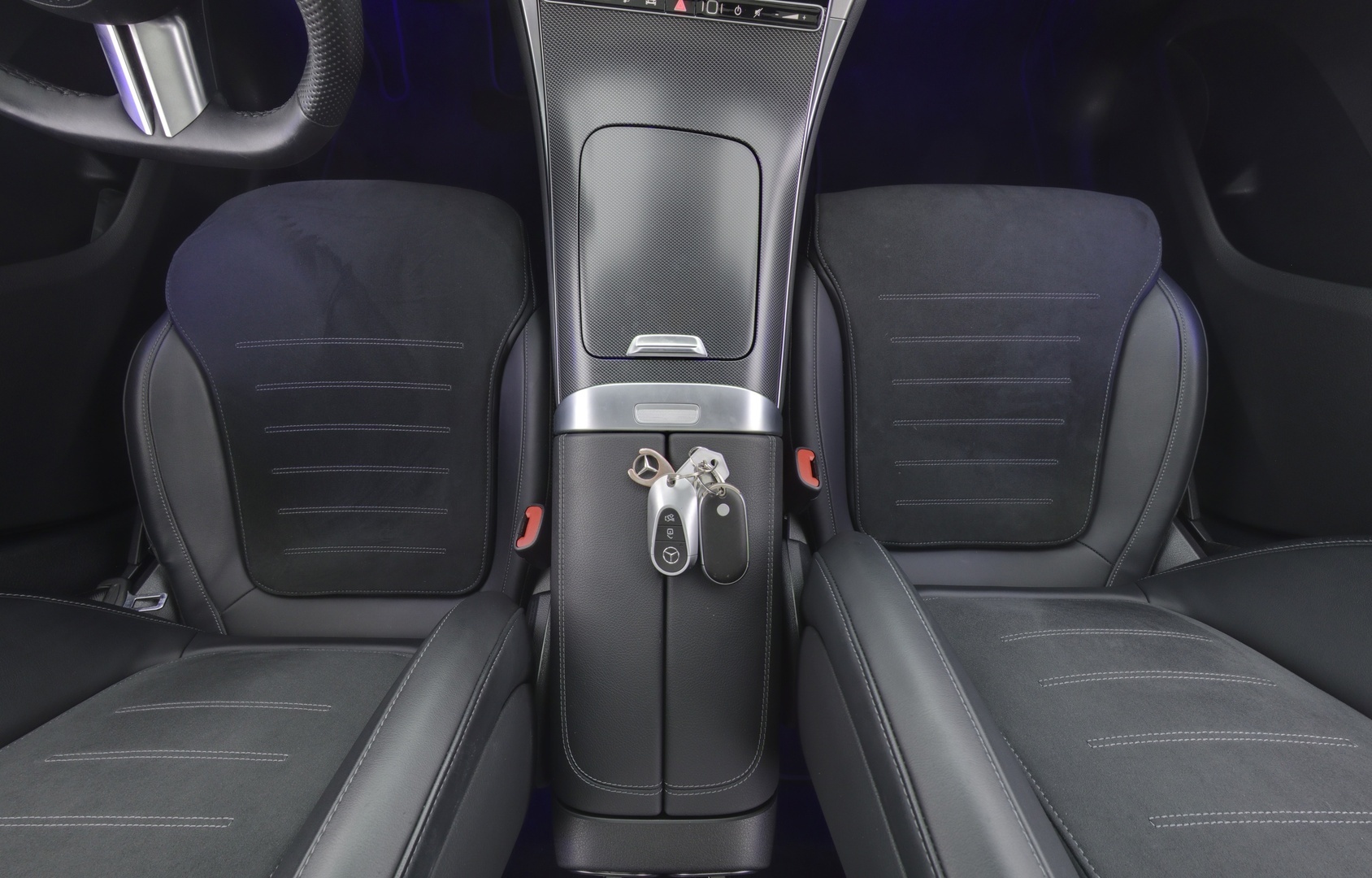 MERCEDES-BENZ GLC 2023