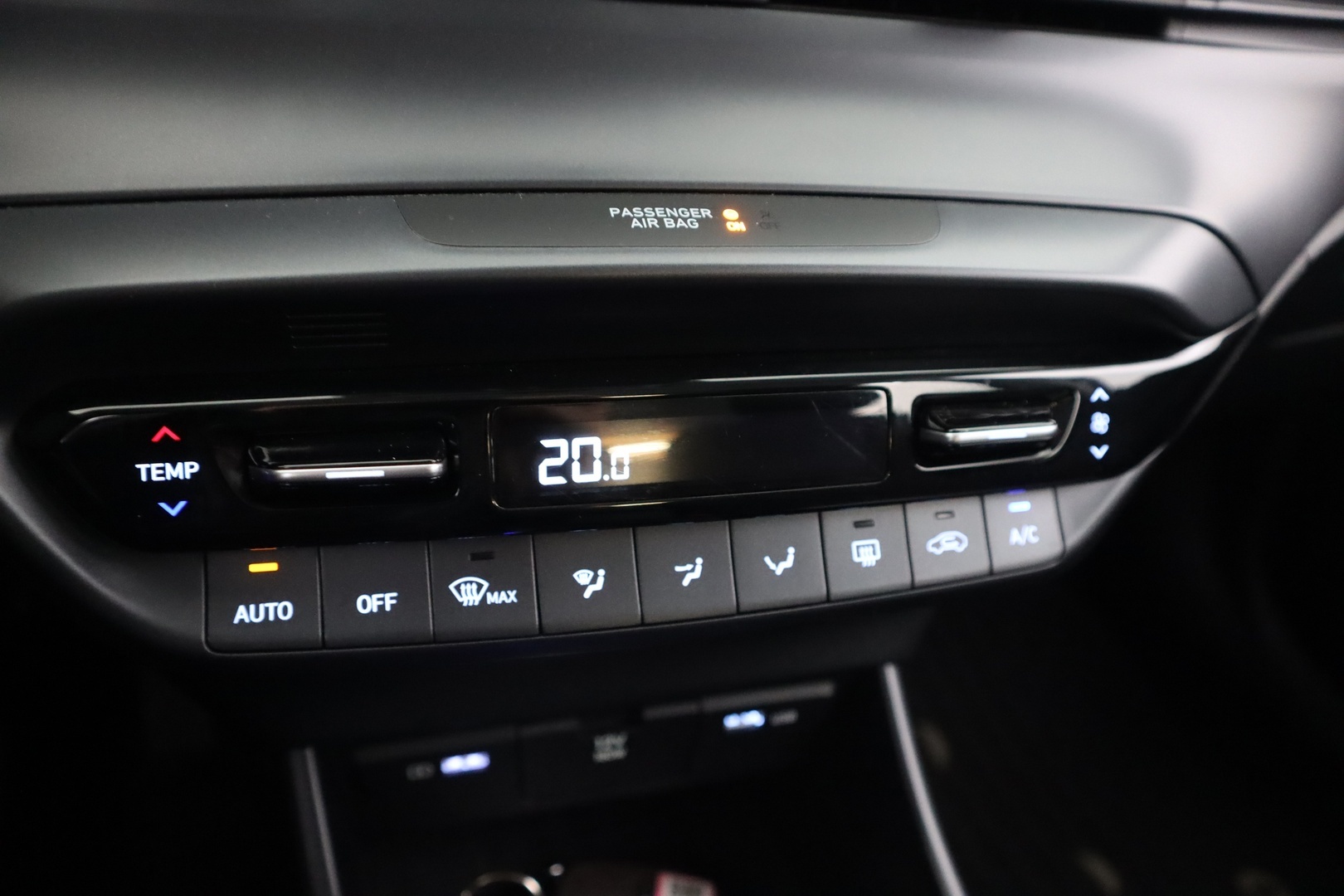 HYUNDAI i20 Hatchback 2023