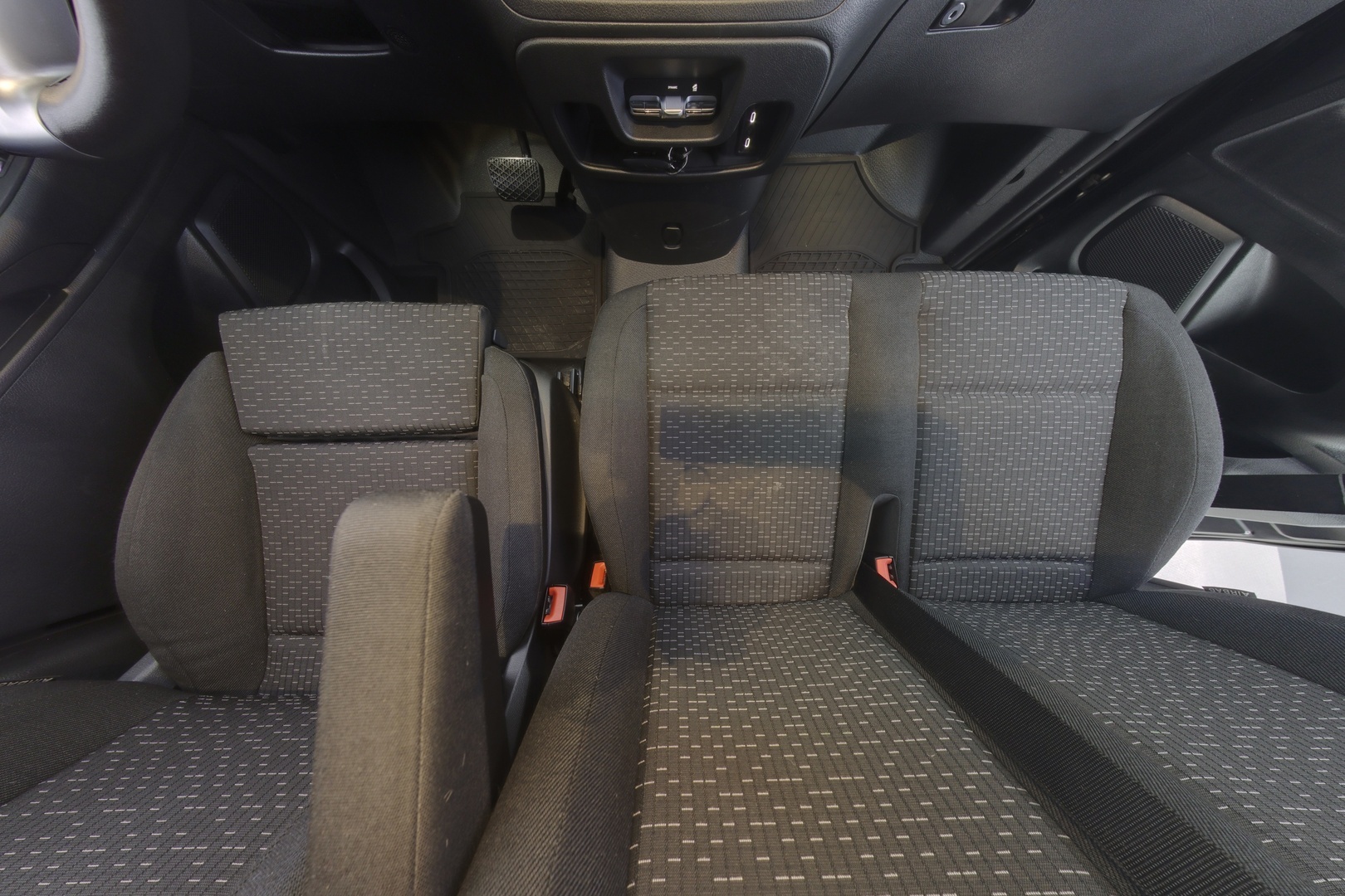 MERCEDES-BENZ Vito 2025