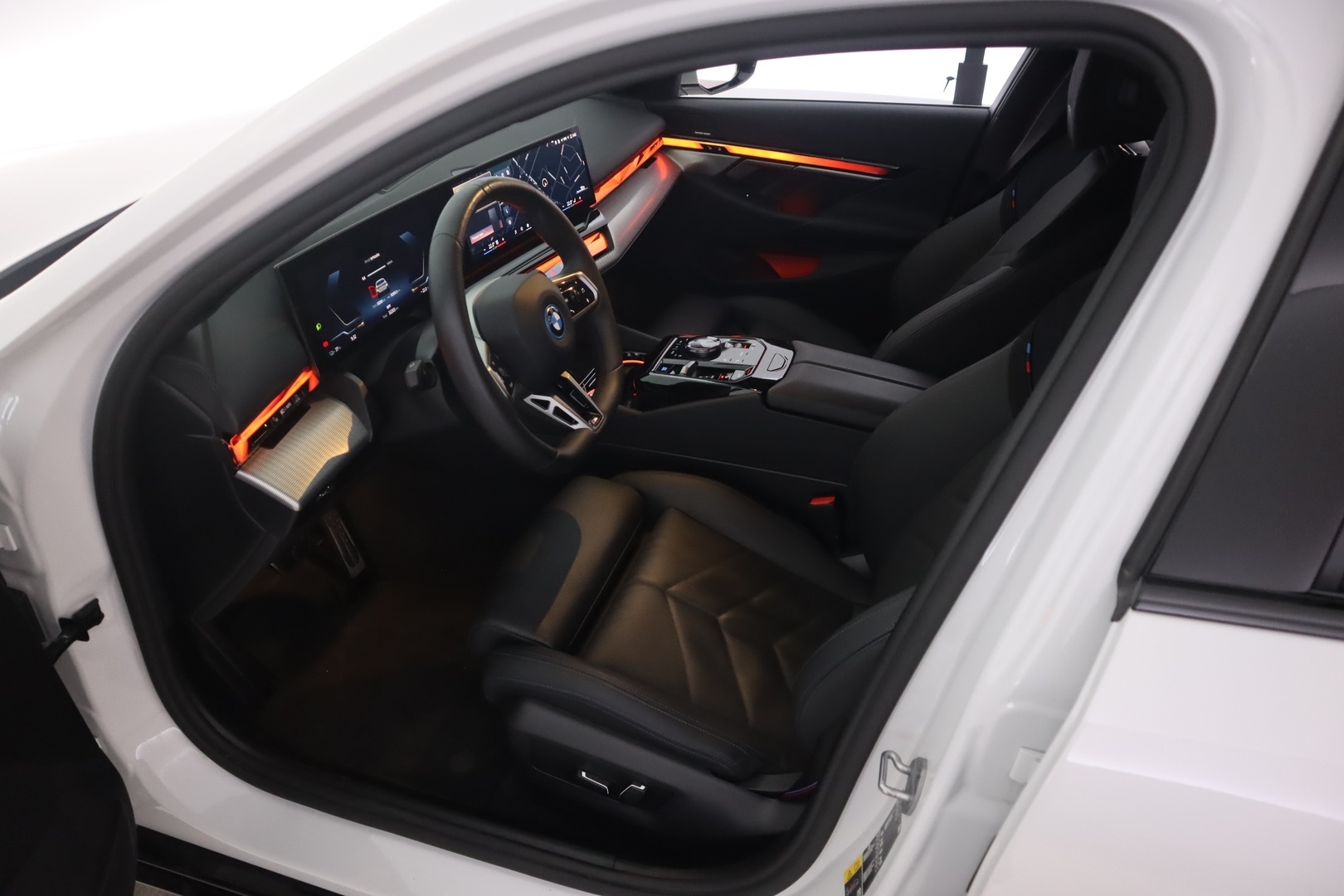 BMW i5 2025