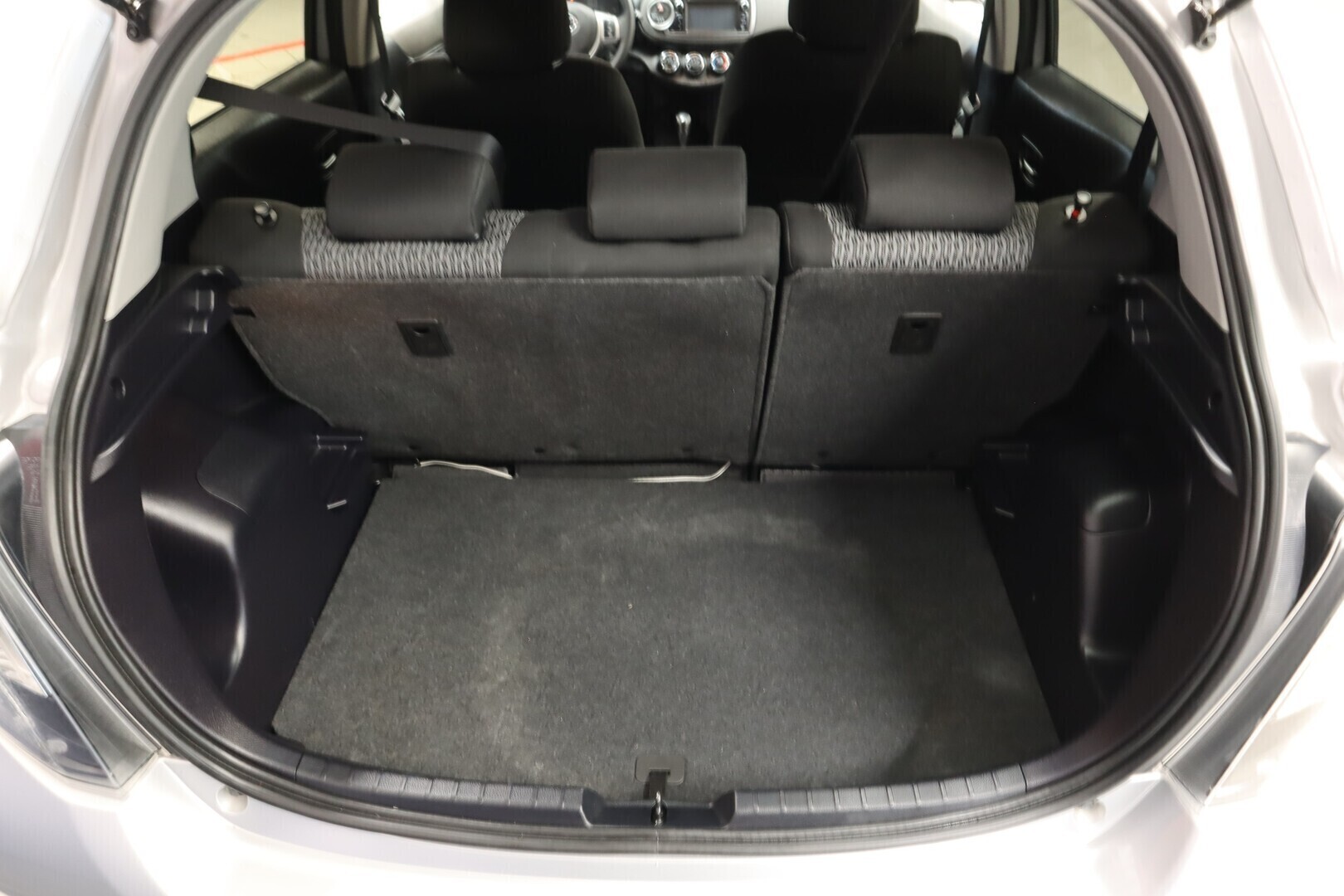 TOYOTA Yaris 2014