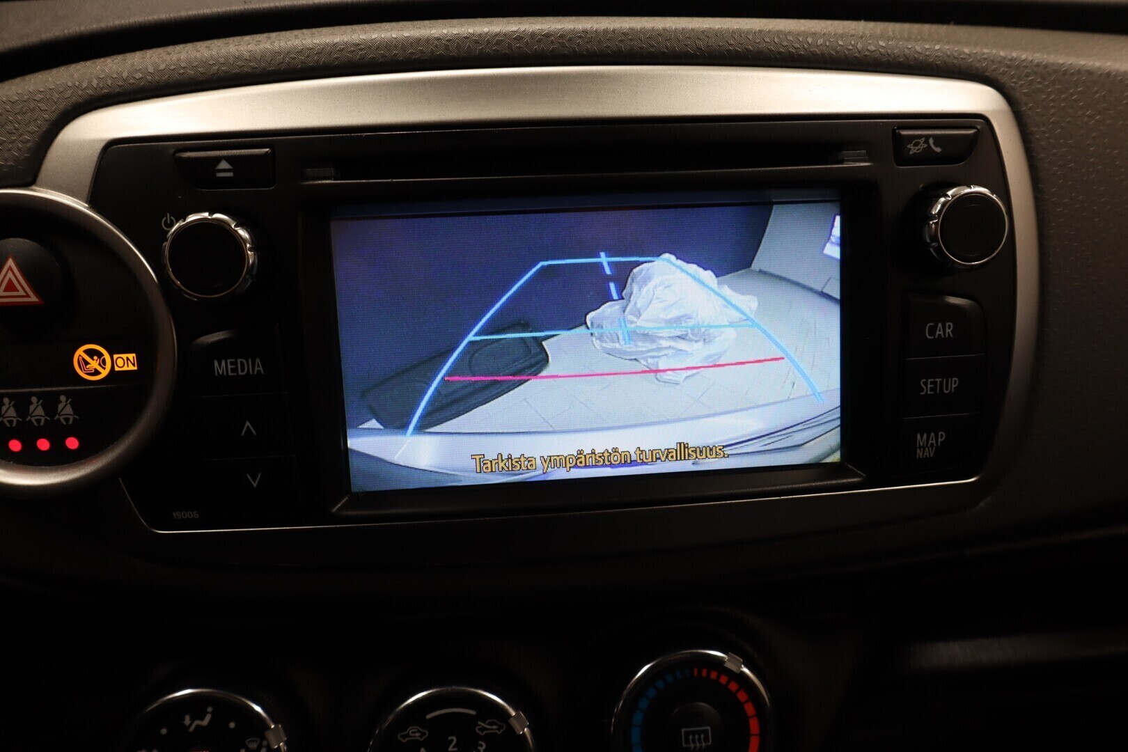 TOYOTA Yaris 2014