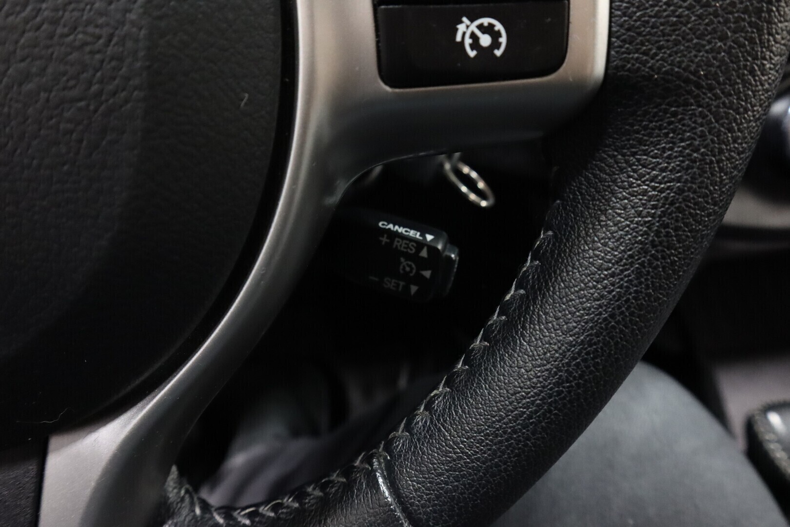 TOYOTA Yaris 2014