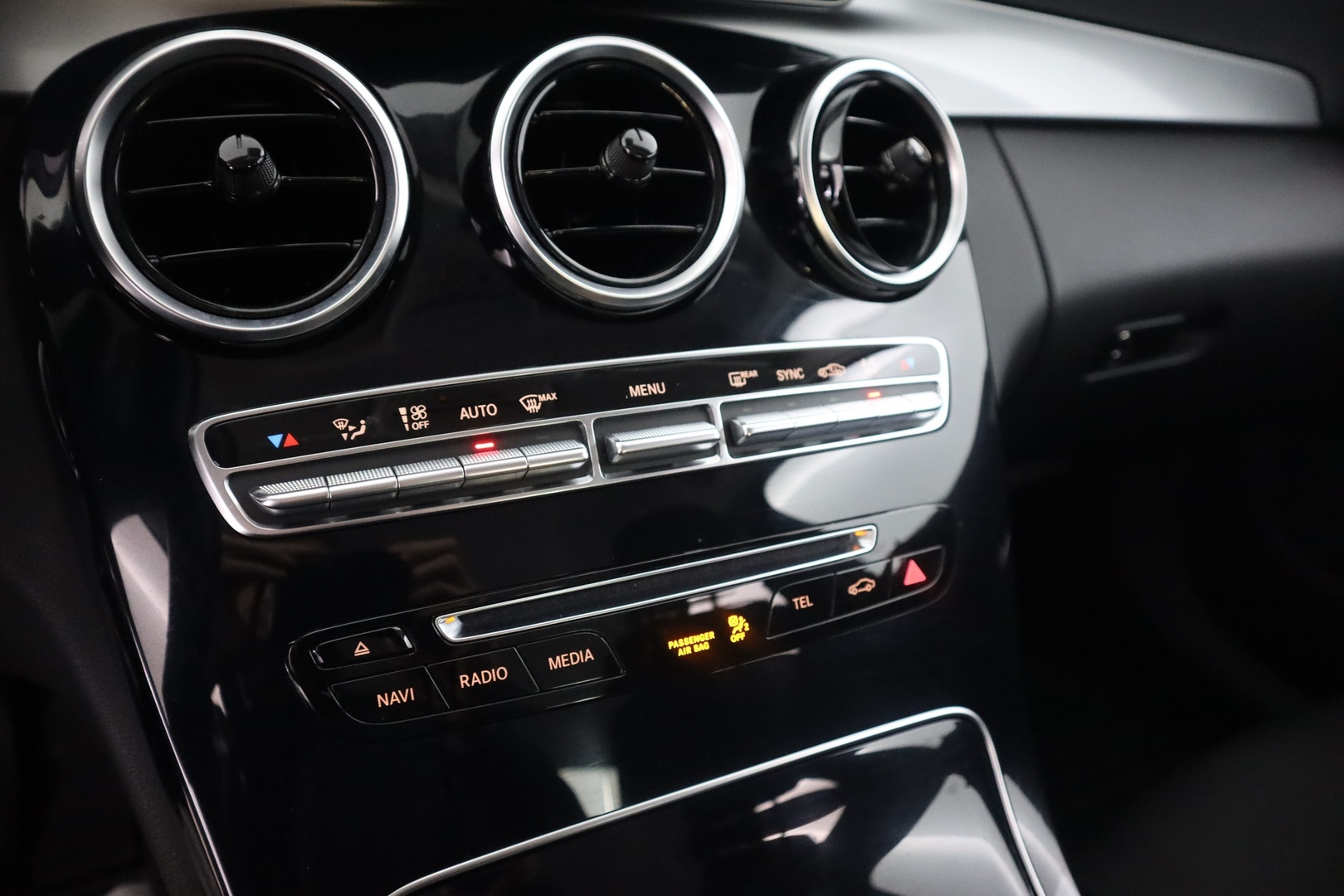 MERCEDES-BENZ C 2017