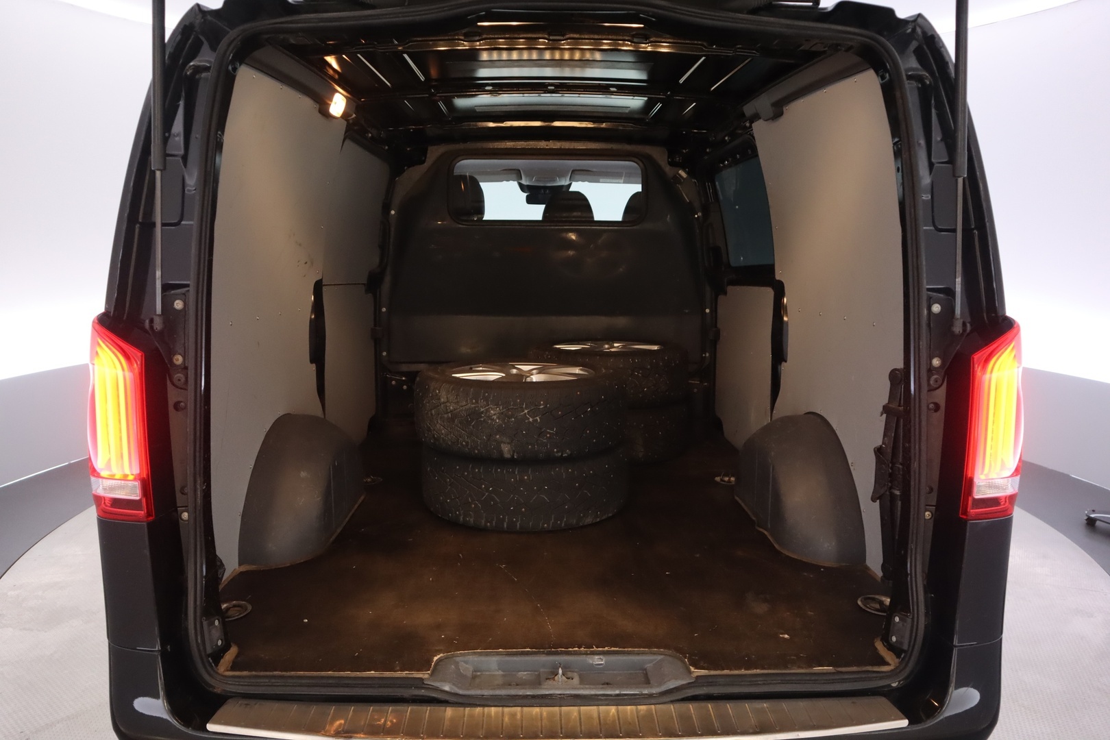 MERCEDES-BENZ Vito 15