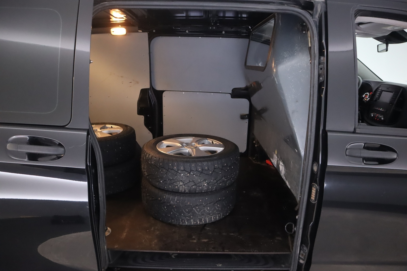 MERCEDES-BENZ Vito 16