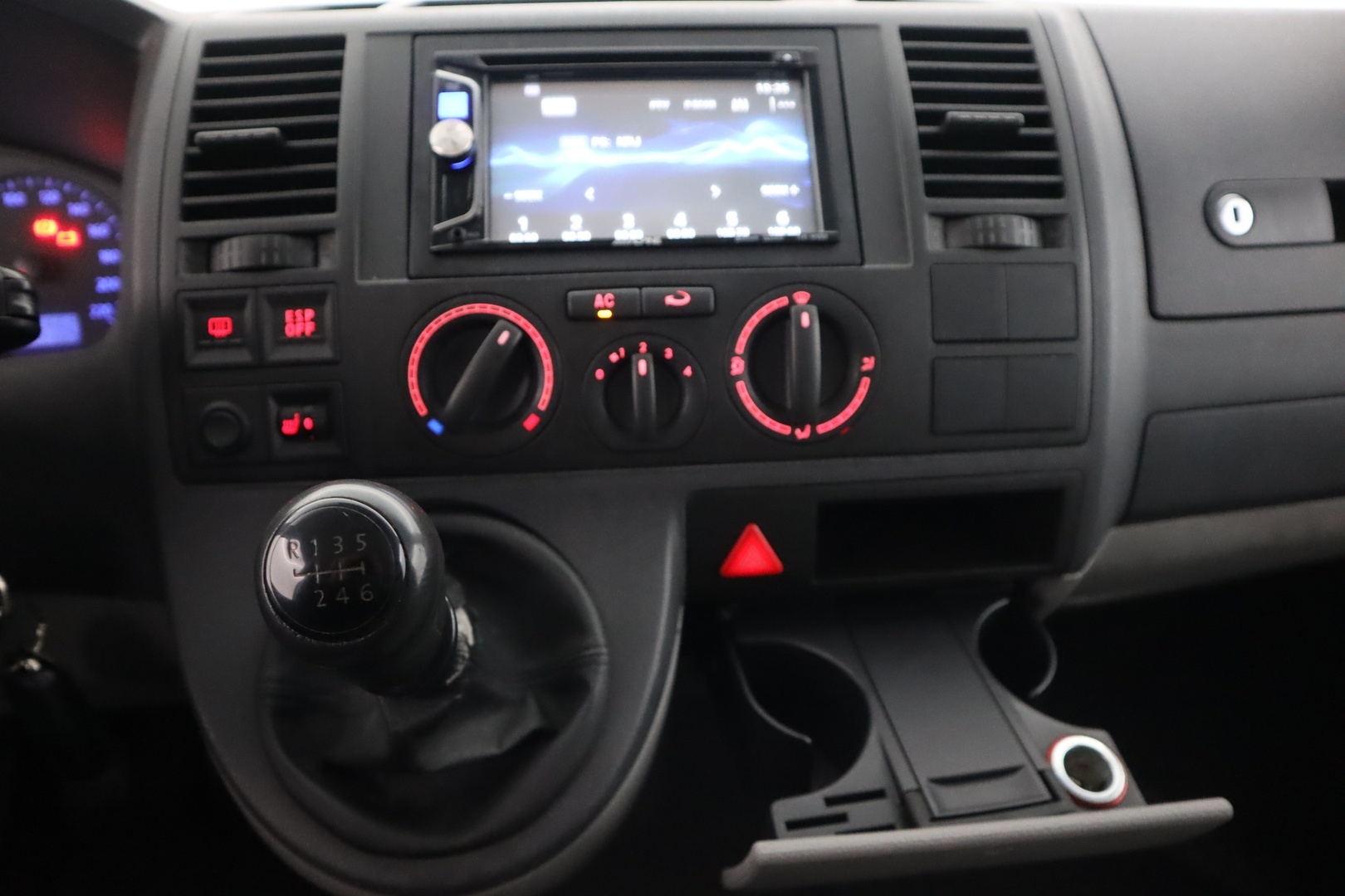 VOLKSWAGEN Transporter 2008