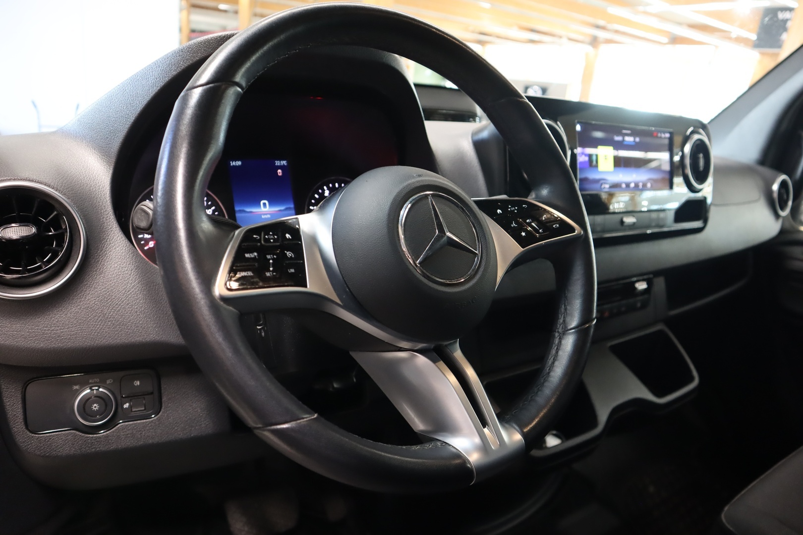 MERCEDES-BENZ Sprinter 2026