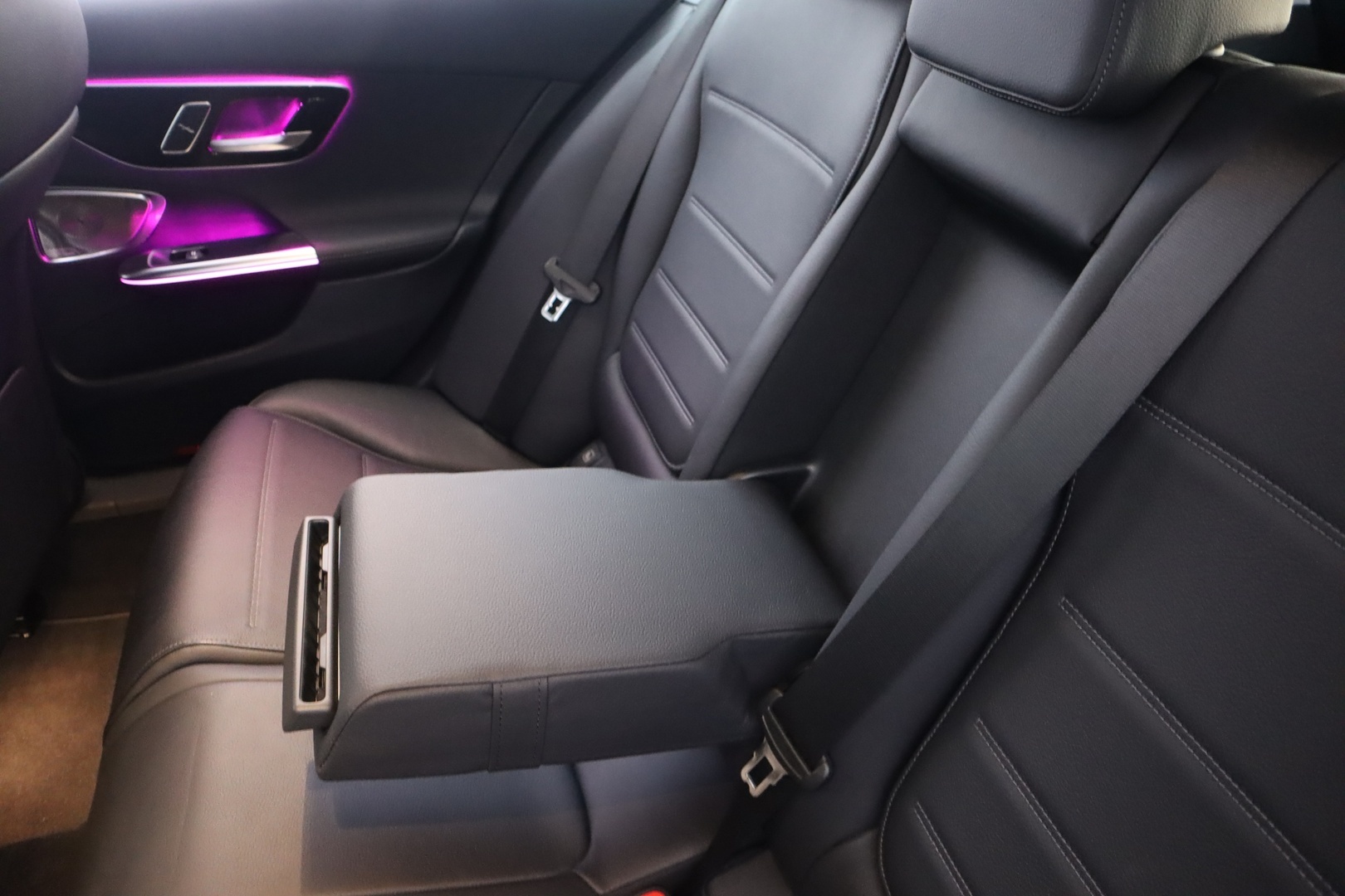 MERCEDES-BENZ C 2022