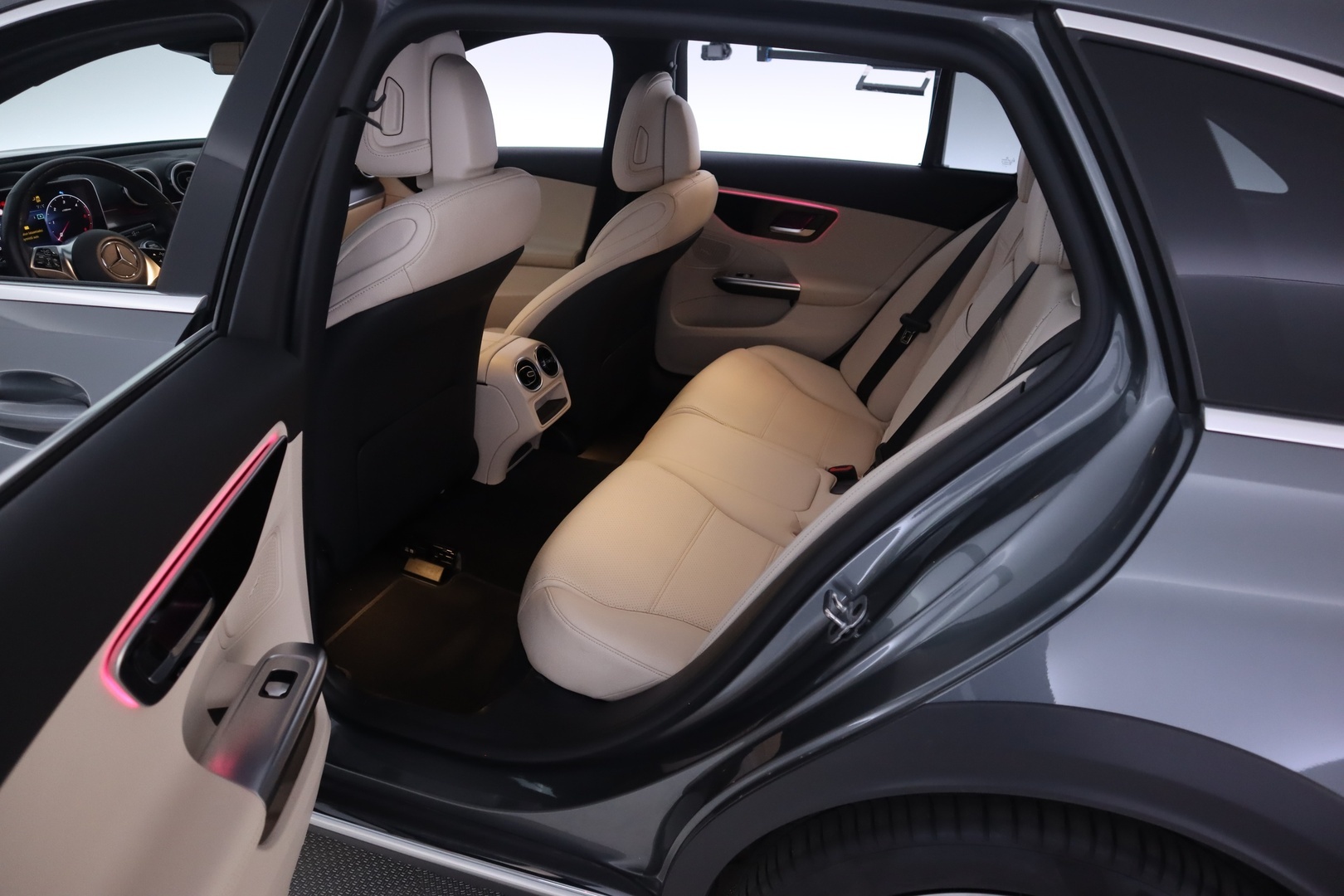MERCEDES-BENZ C 2023
