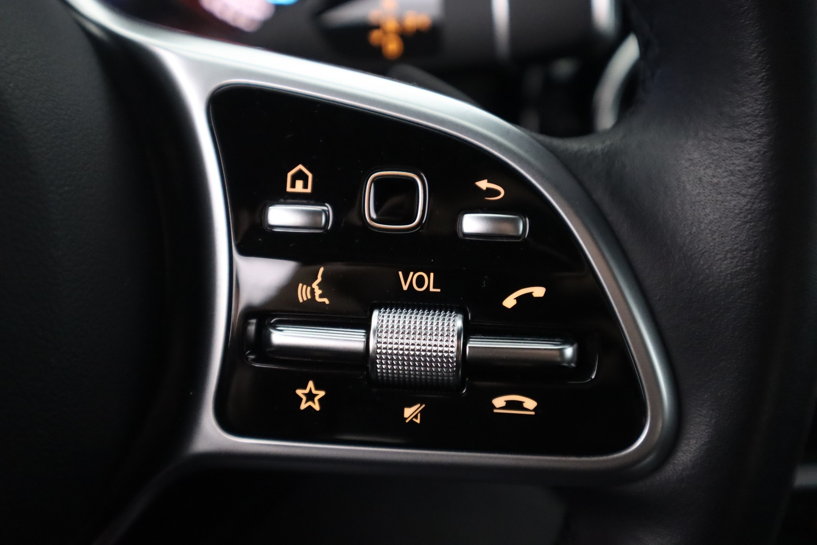 MERCEDES-BENZ GLC 2021