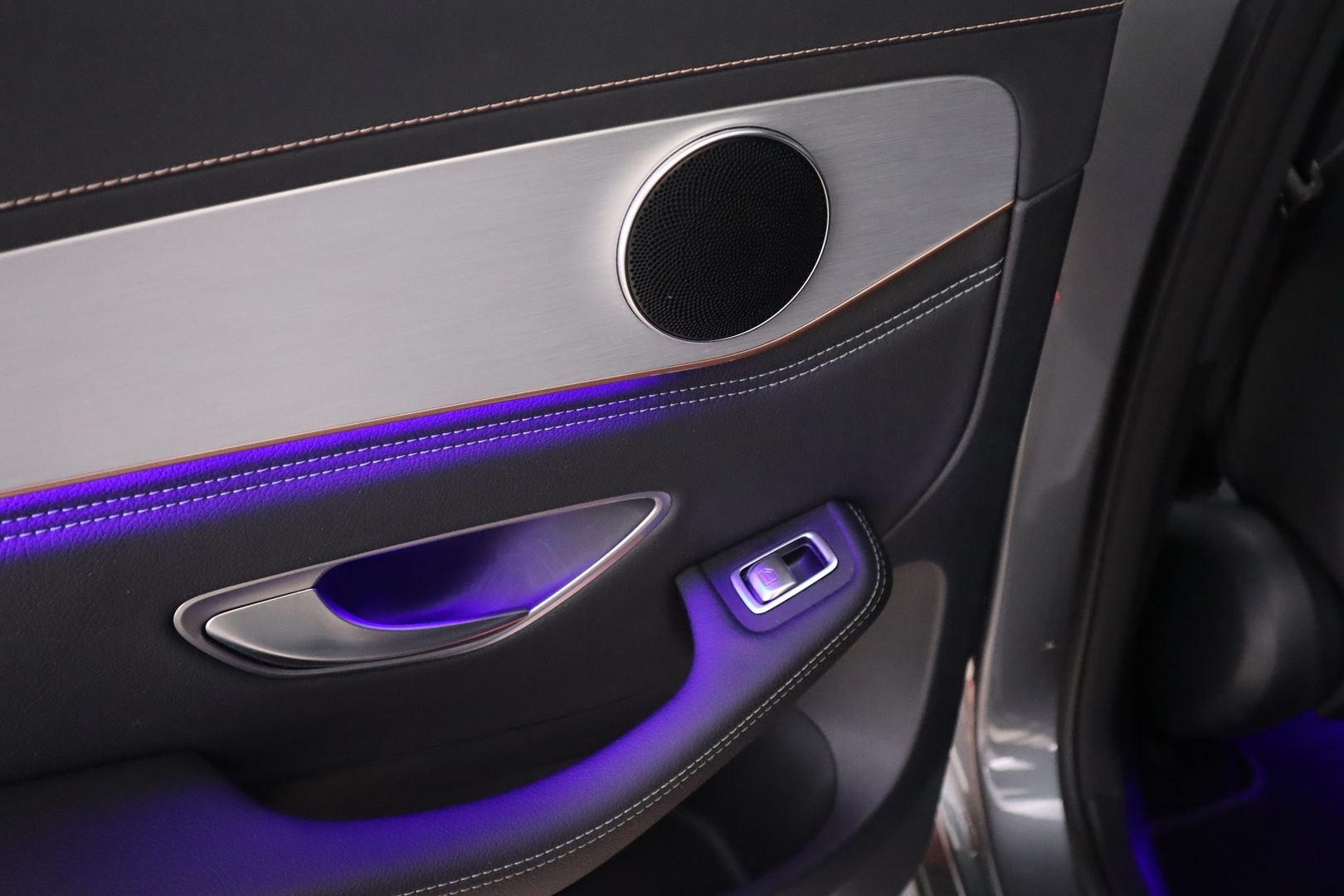 MERCEDES-BENZ EQC 2020