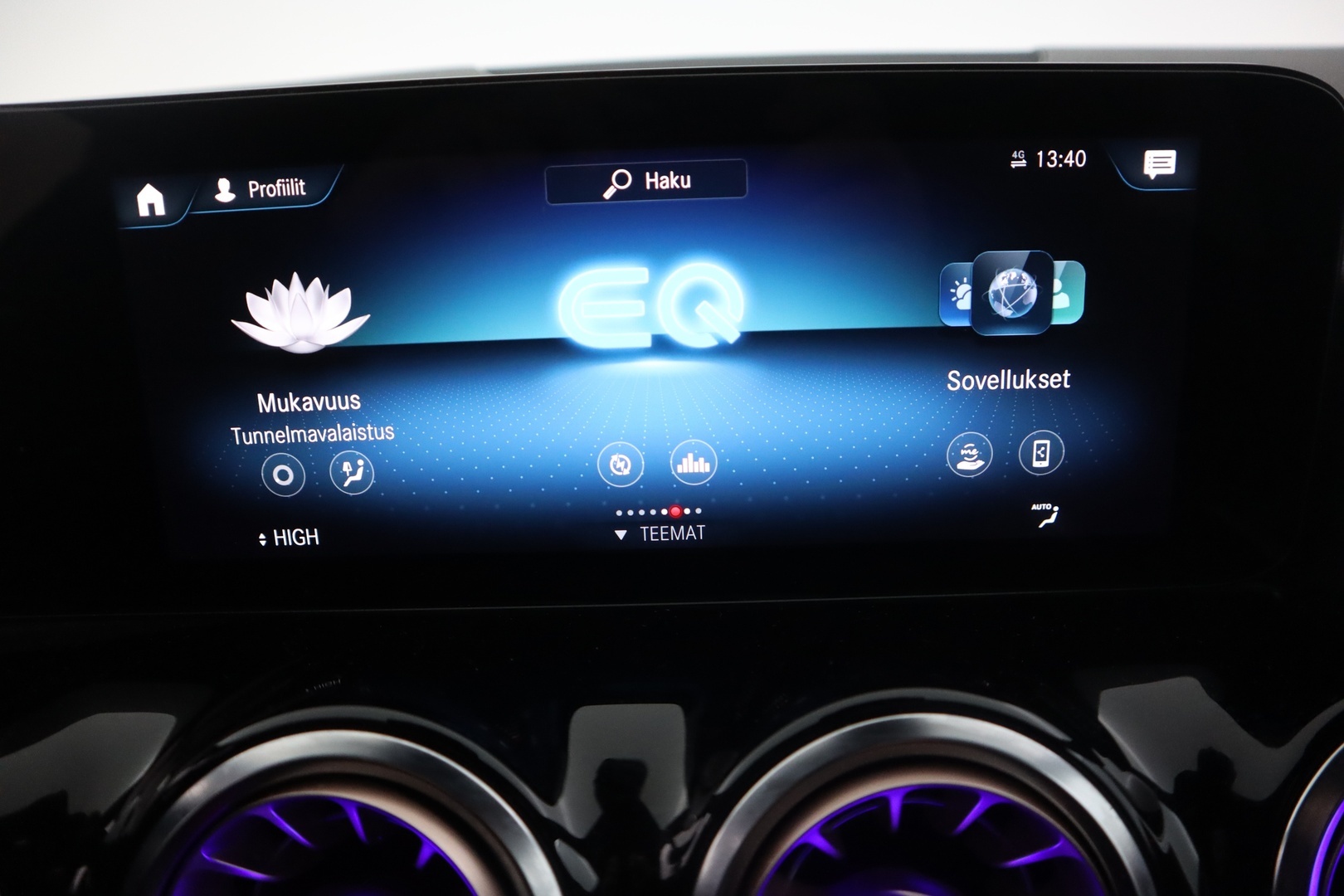 MERCEDES-BENZ EQA 2023